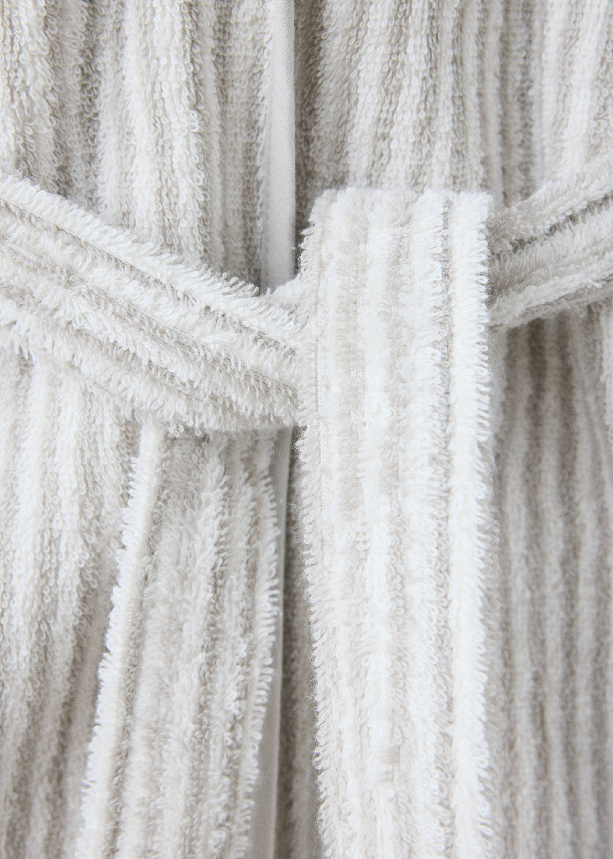 Bademantel pompom - Detail des Artikels 2, Grau. Ref: 37051497-00.