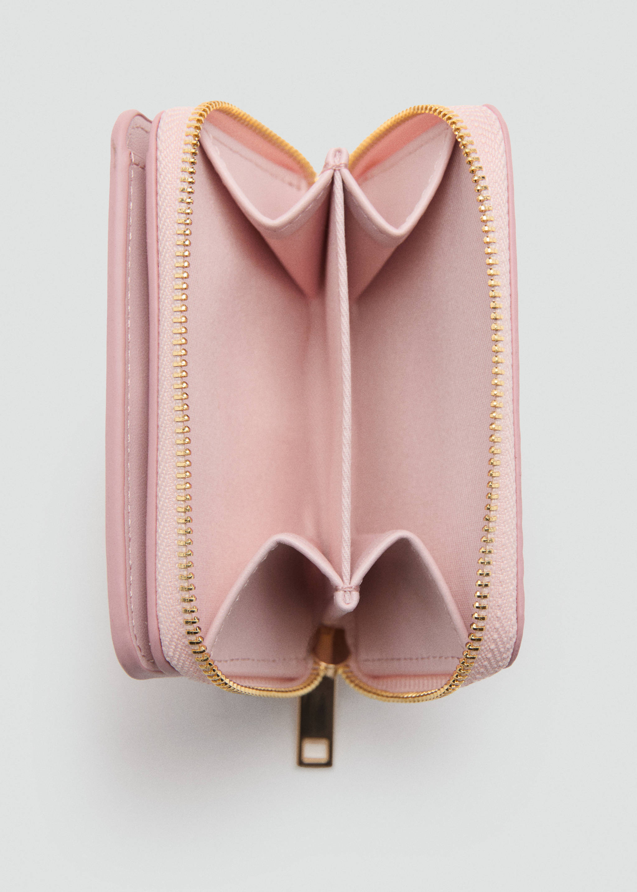 Small wallet with croc effect - Details of the article 2