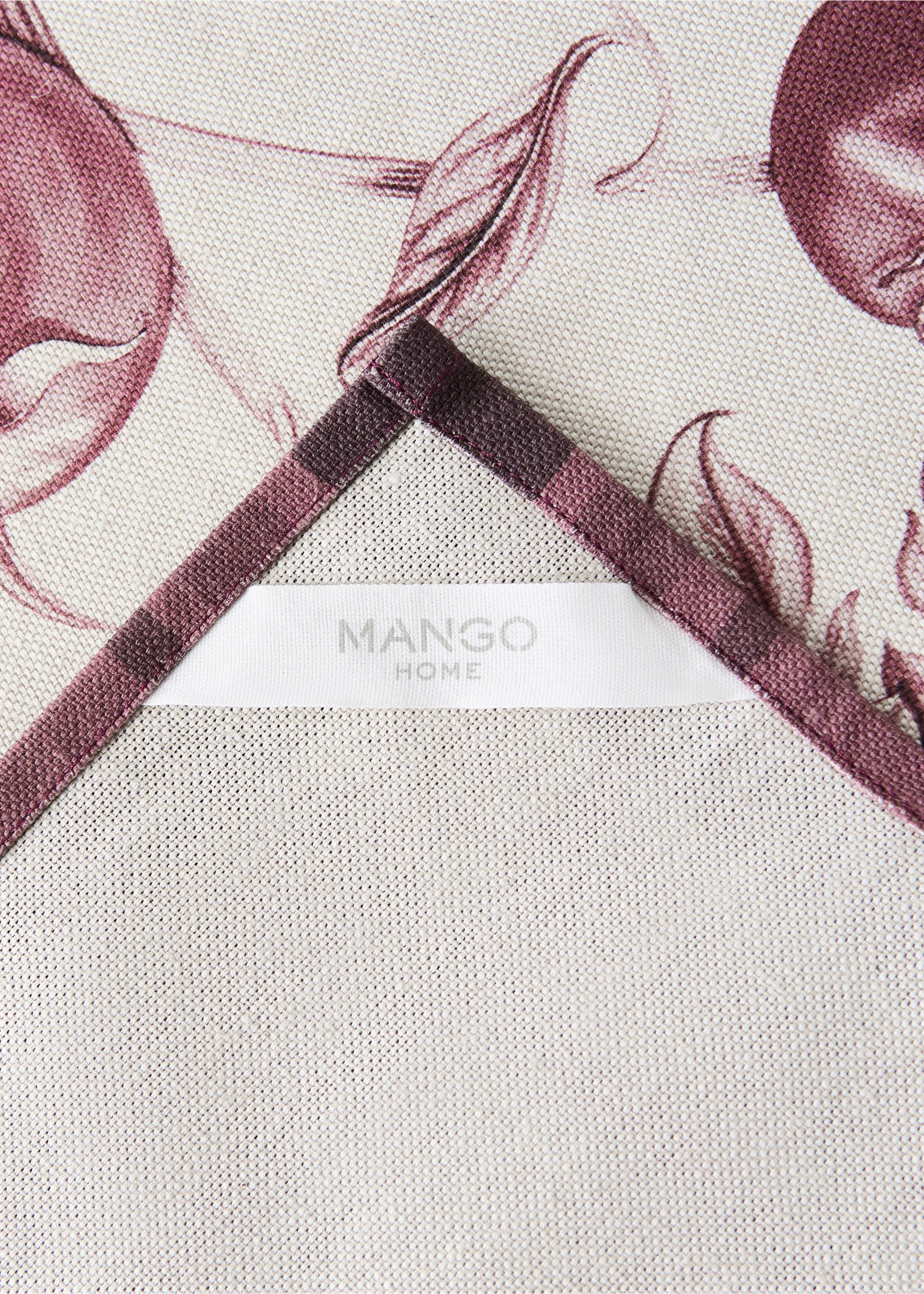 100% cotton floral print tea towel - Details of the article 3, Burgundy. Ref: 37051520-00.