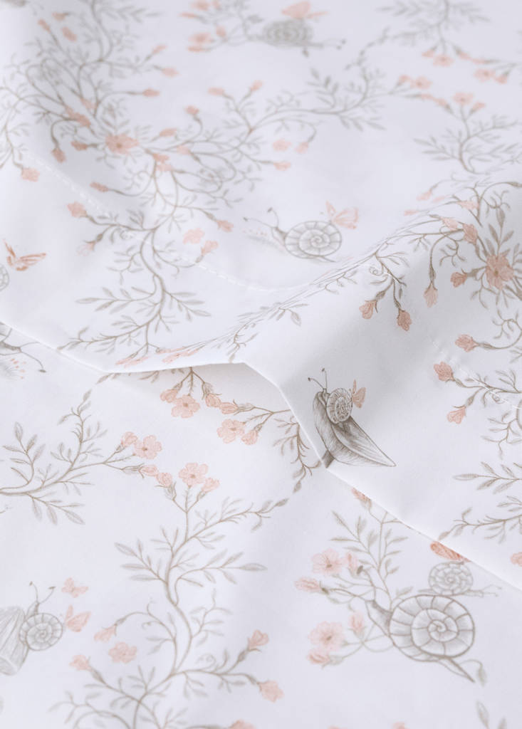 Printed 100% cotton mini cot bed set — Nude