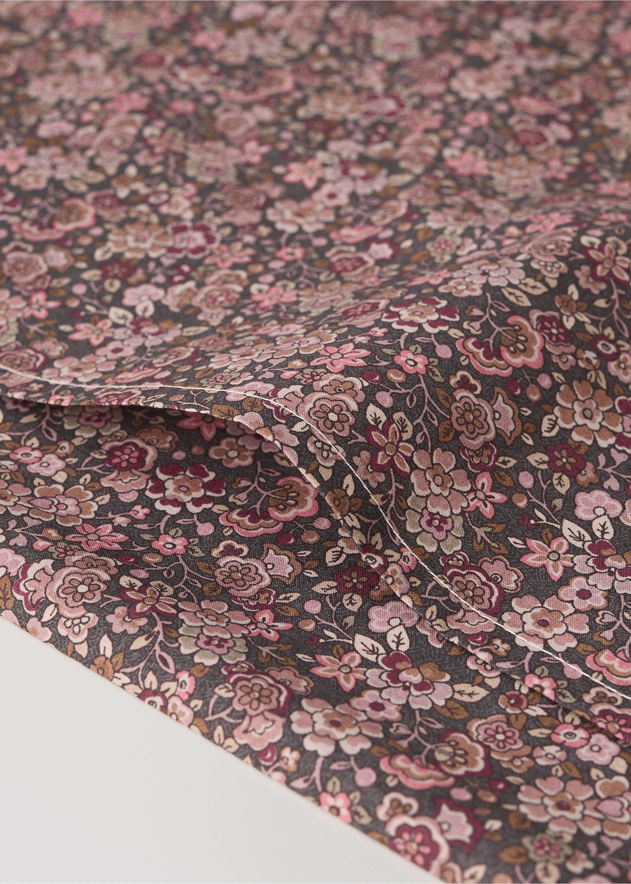 Floral 100% cotton cot duvet cover - Details of the article 1, Plum. Ref: 37051528-00.