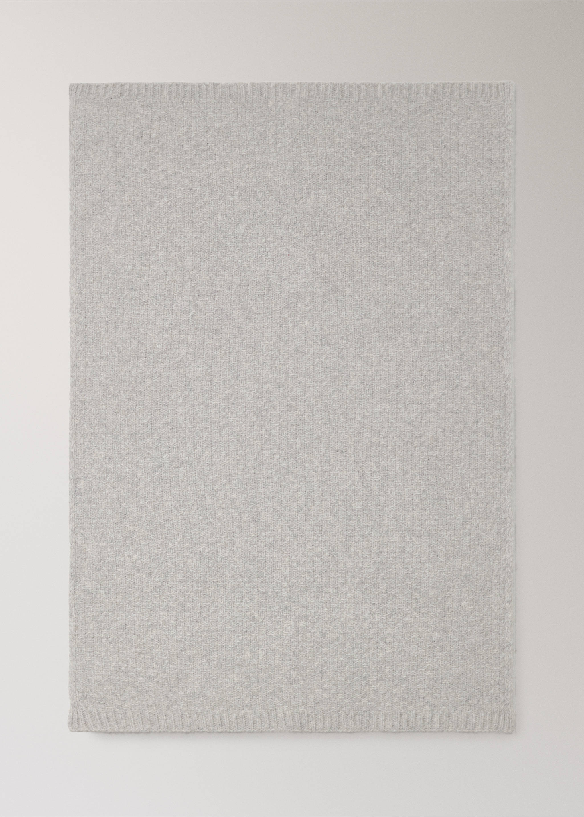 Chunky knit textured blanket - Details of the article 3, Grey. Ref: 37051540-00.