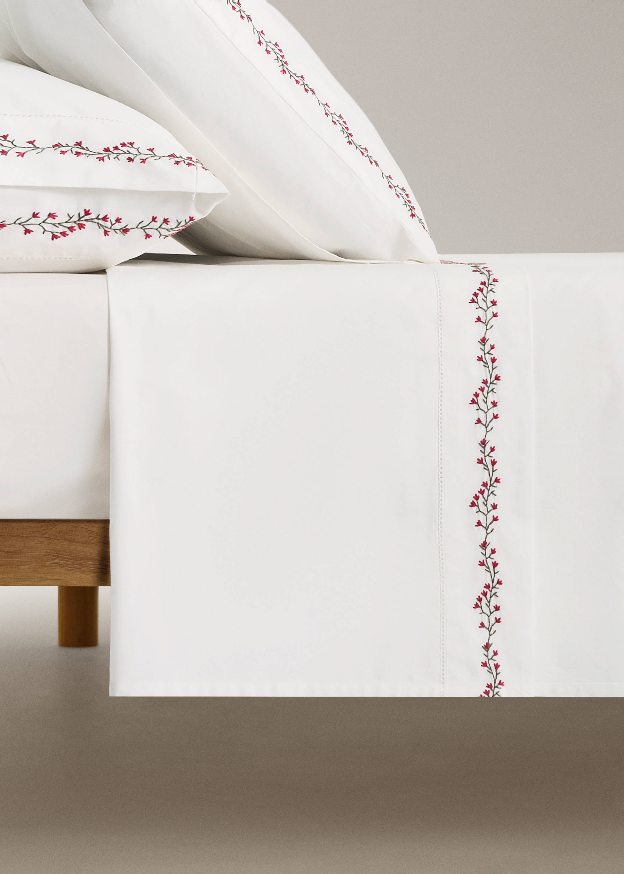 Oberlaken aus Baumwoll-Perkal mit Stickereien für Babybett - Artikel ohne Model