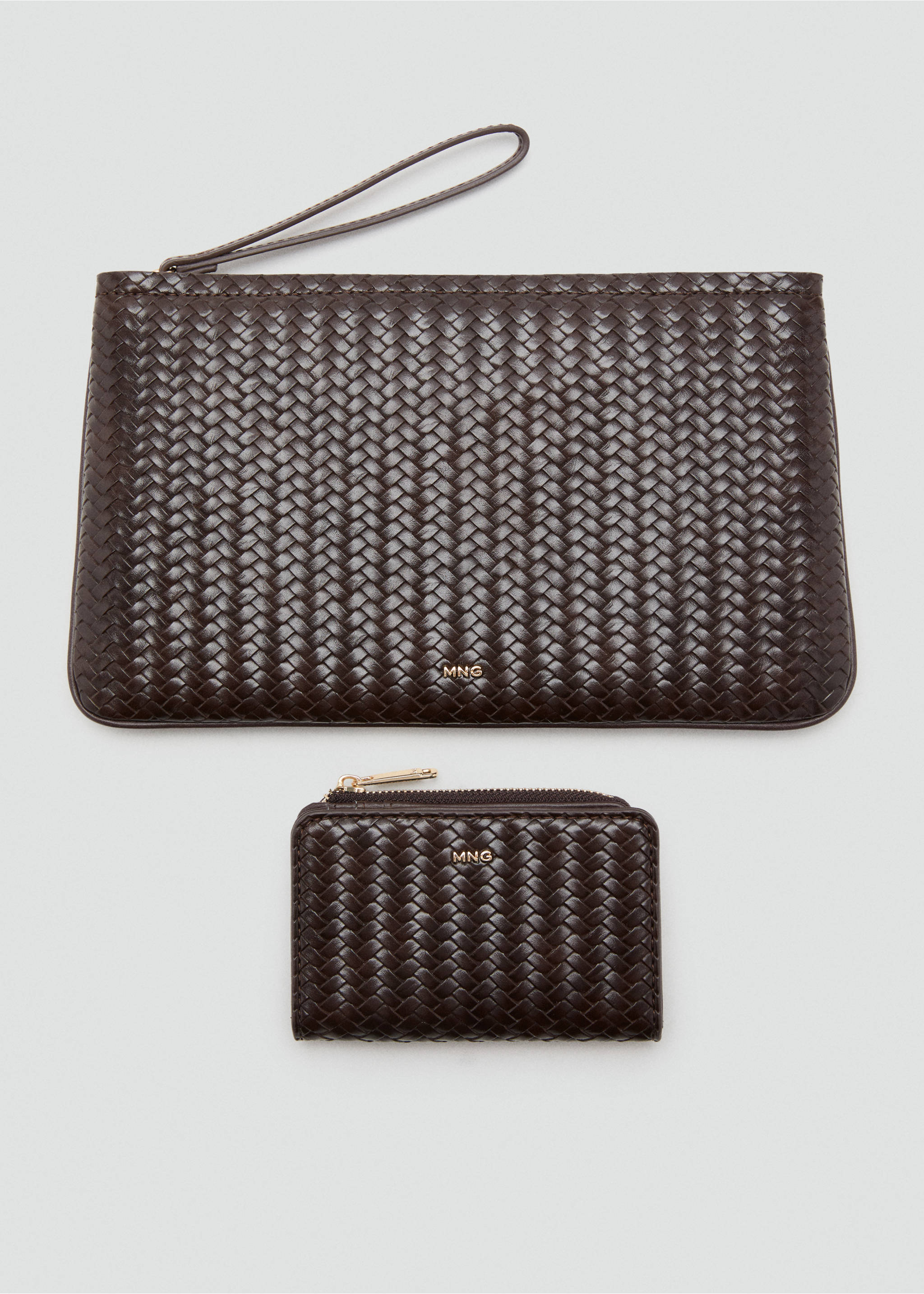 Small braided wallet - Details of the article 2, Chocolate. Ref: 37051551-00.