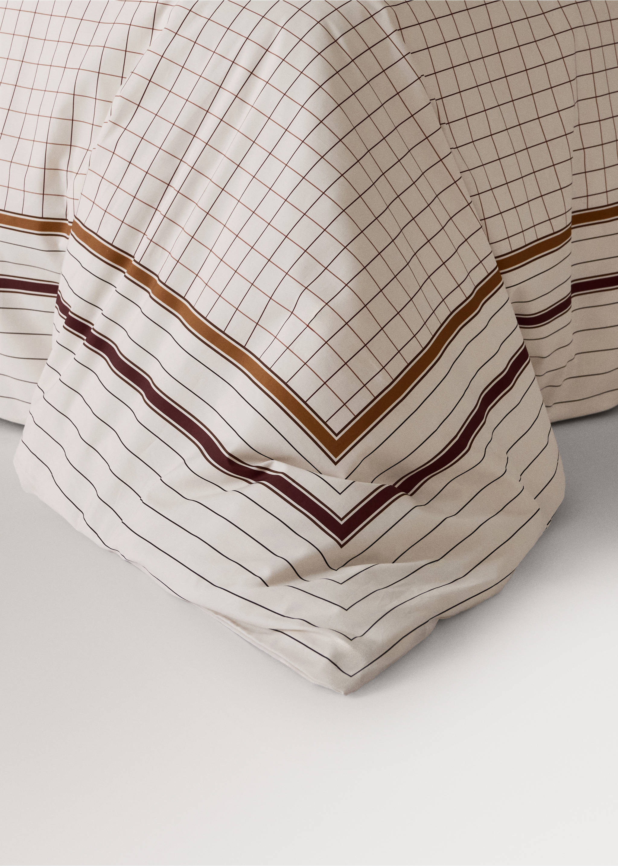 100% cotton percale checked duvet cover for 135/140 cm bed - Details of the article 8, Cognac. Ref: 37052010-00.