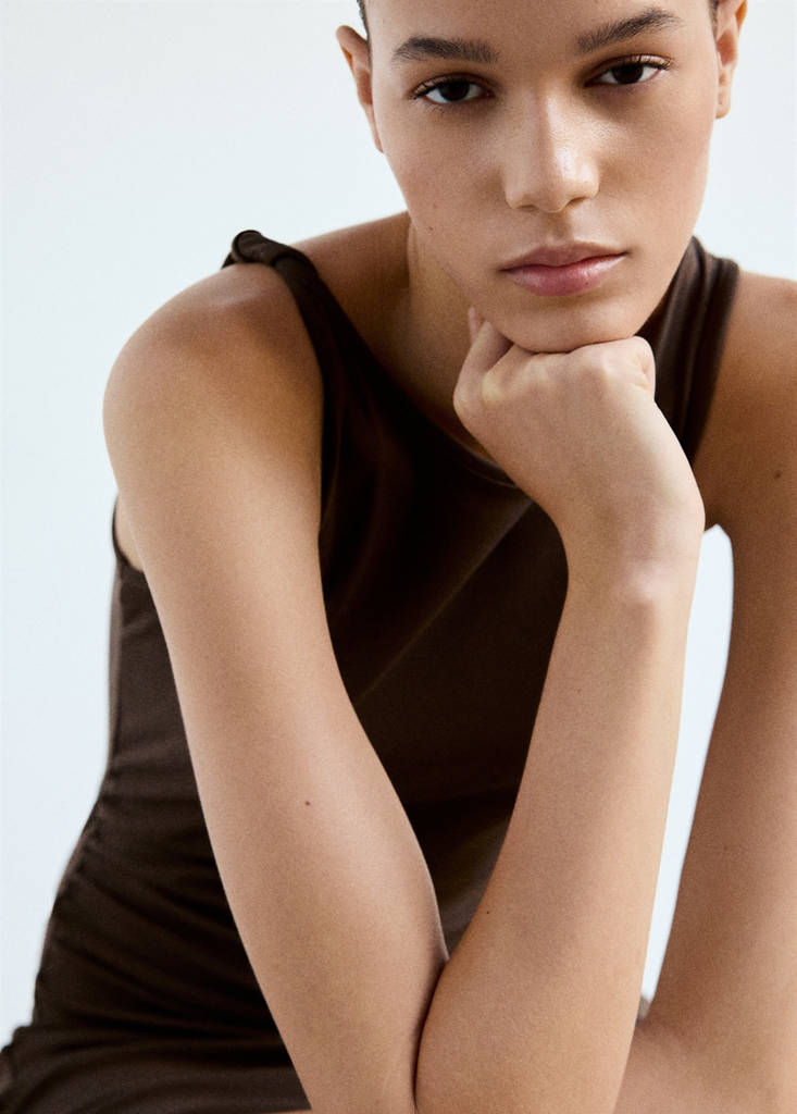 Ruched asymmetric strap dress — Brown