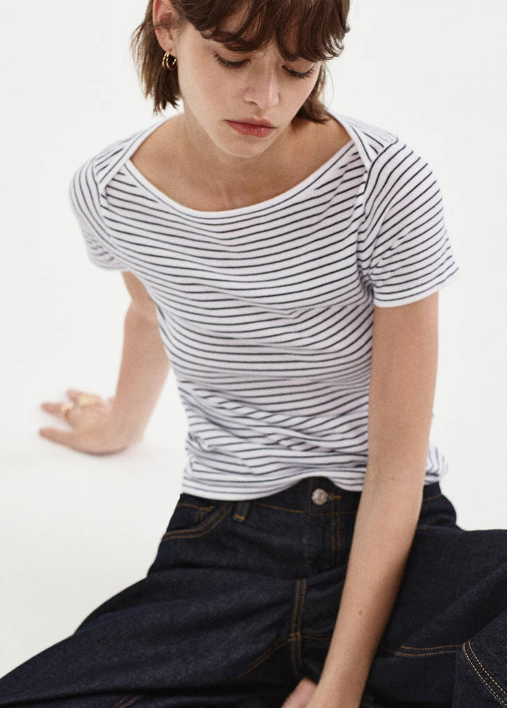 Short-sleeved fine-knit sweater — Navy