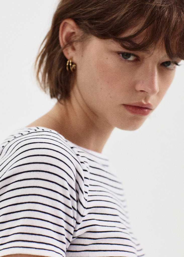 Short-sleeved fine-knit sweater — Navy