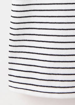 Short-sleeved fine-knit sweater — Navy 9