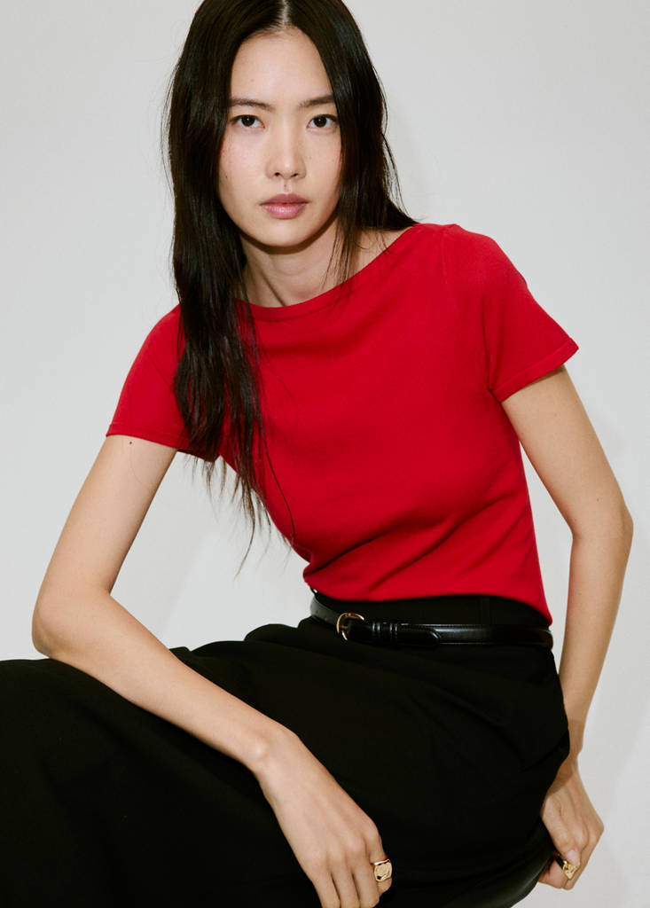 Short-sleeved fine-knit sweater — Red