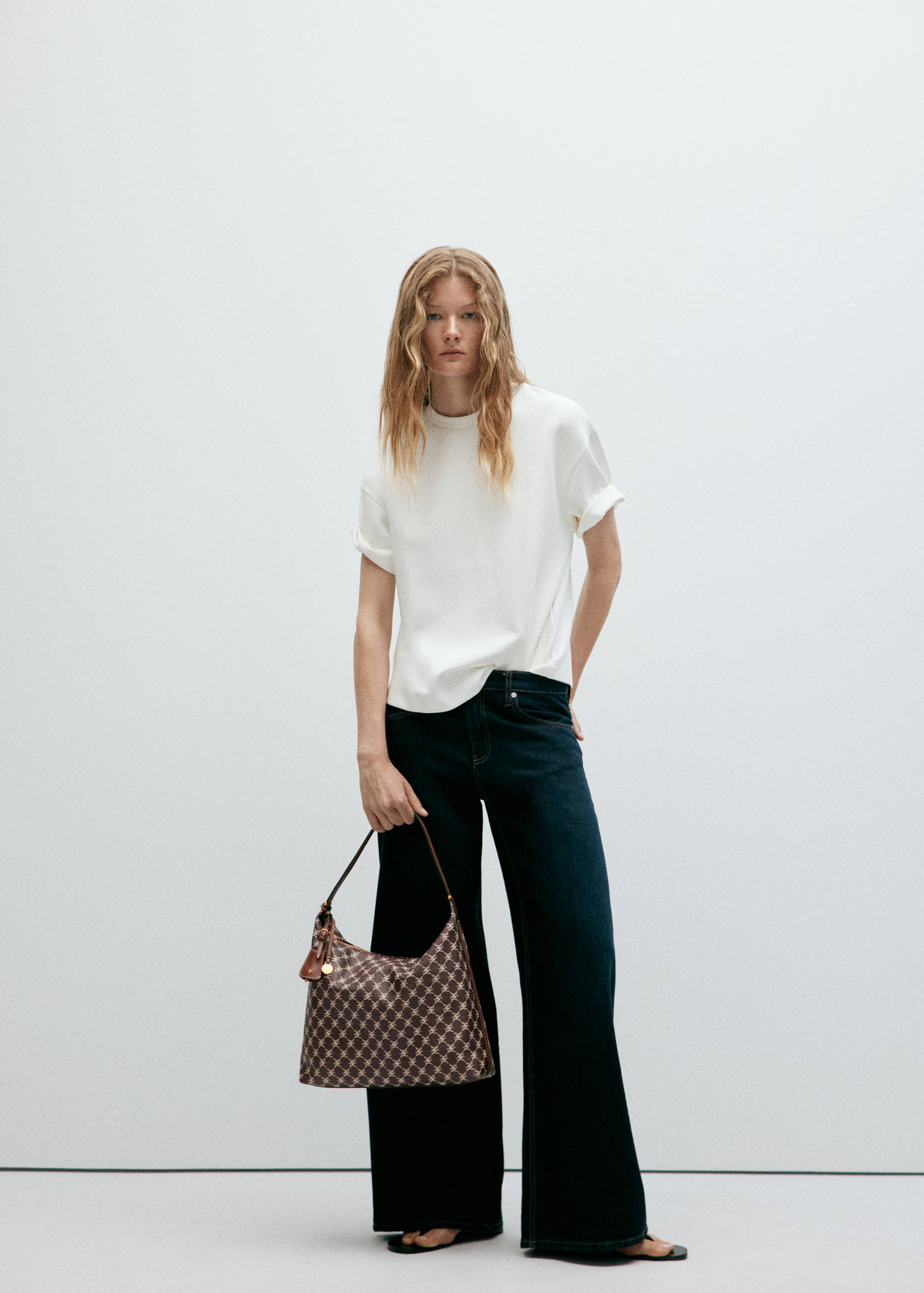 Medium shoulder bag logo - Details of the article 9