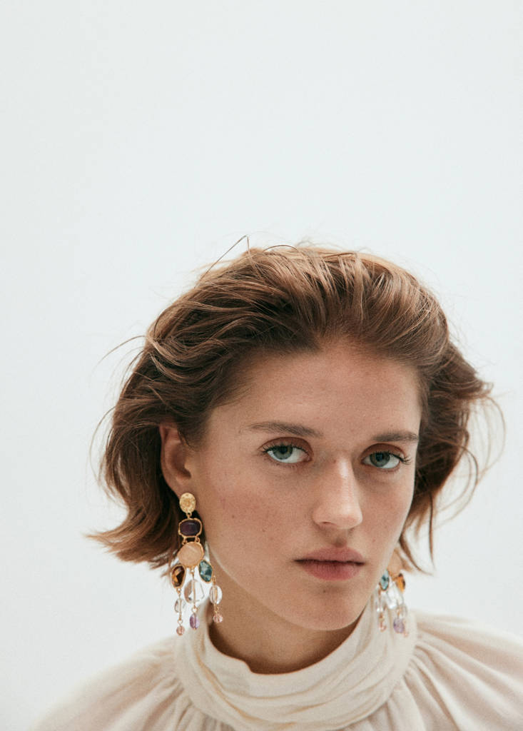 Long stone earrings — Gold
