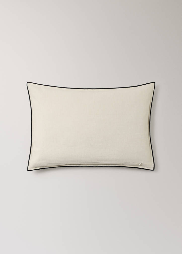 Linen cotton cushion cover with overlock tab 40x60 cm — Sand