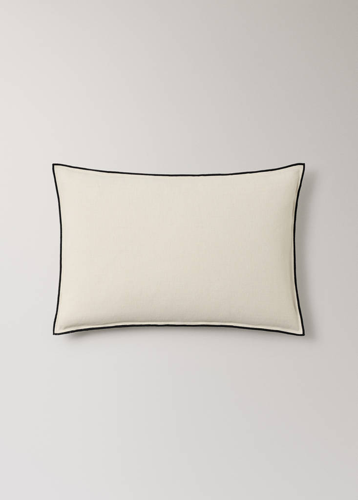 Linen cotton cushion cover with overlock tab 40x60 cm — Sand