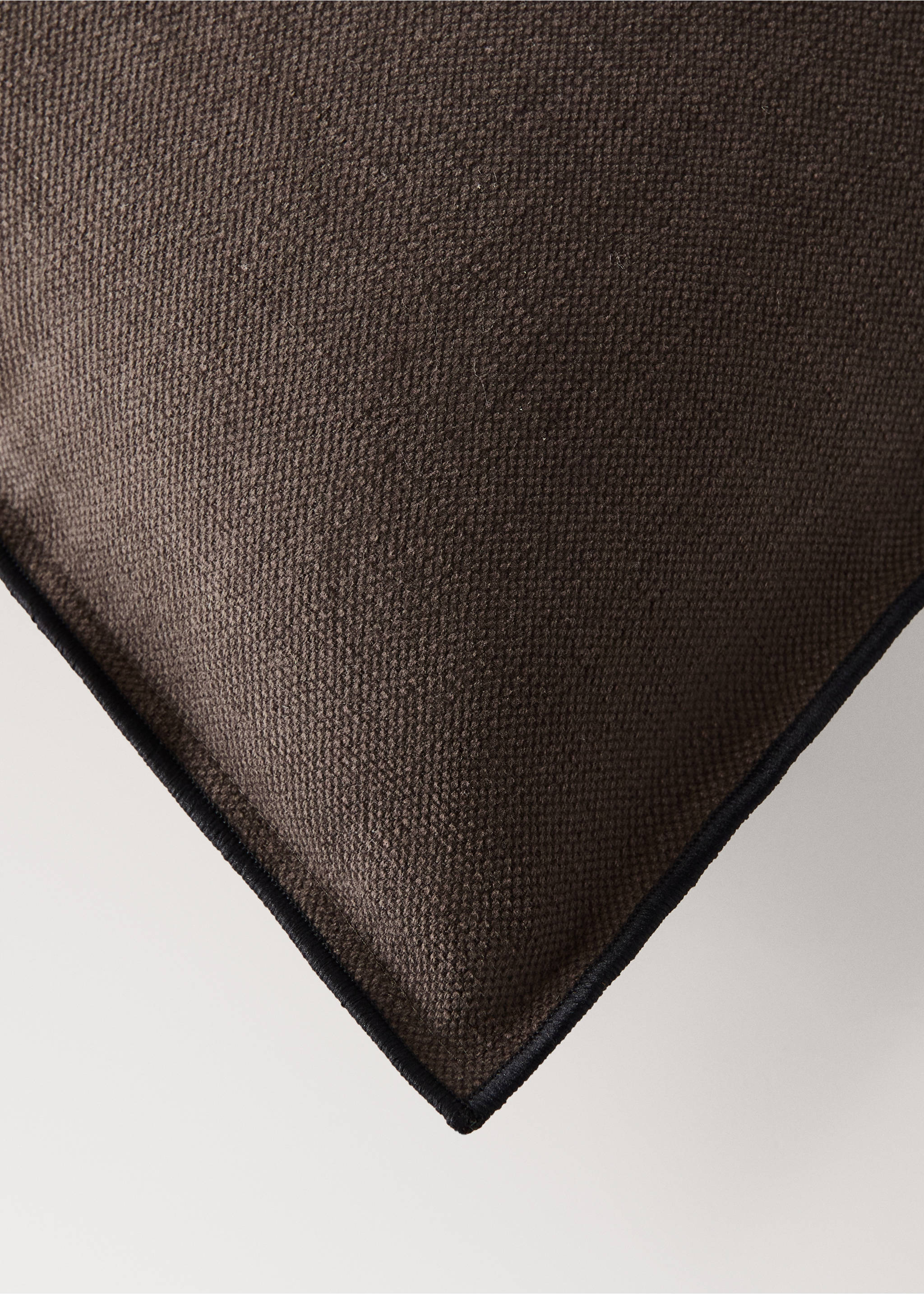Linen cotton cushion cover with overlock tab 40x60 cm - Details of the article 1, Brown. Ref: 37052543-00.