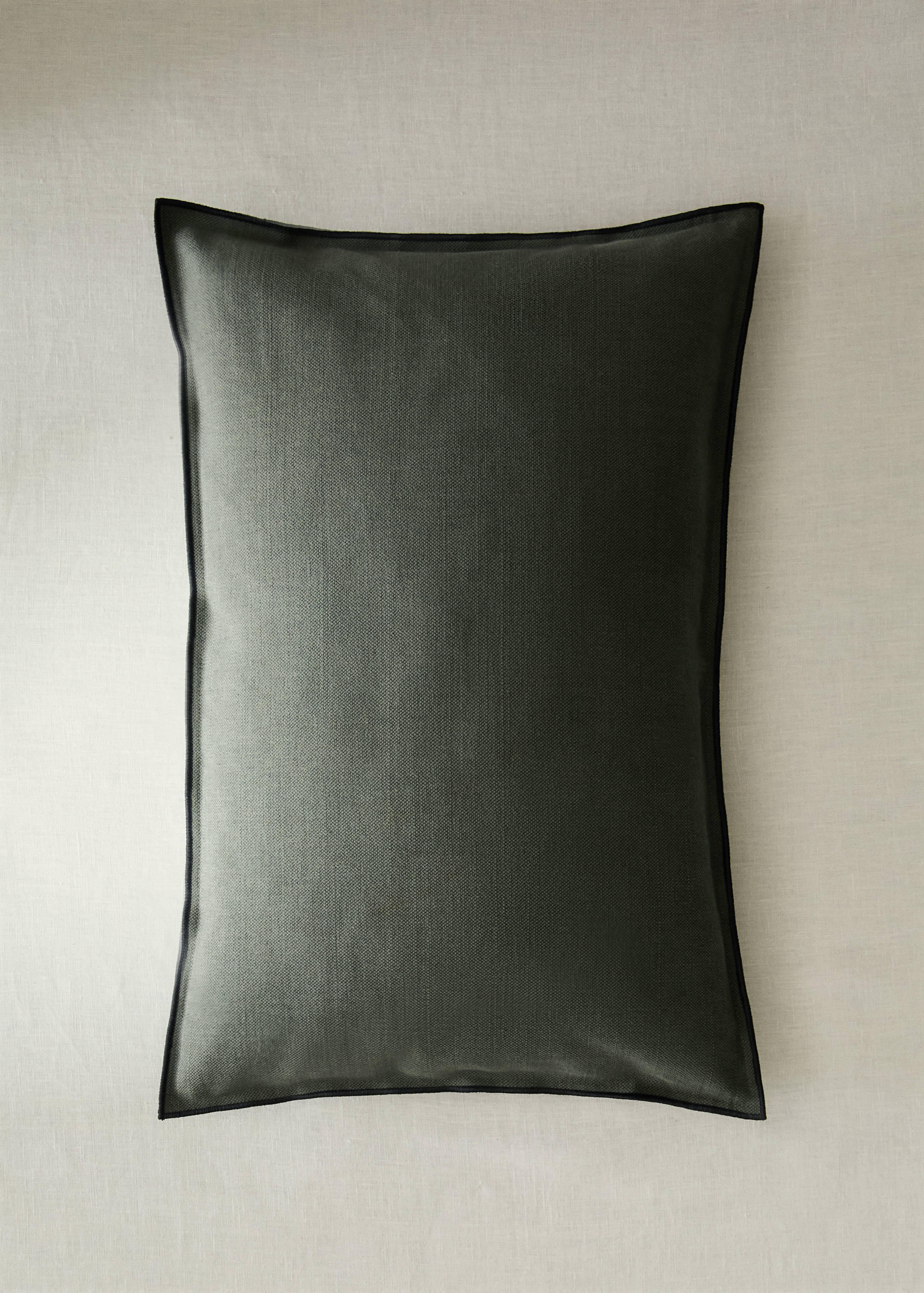 Funda cojín algodón lino overlock pestaña 40x60 cm - Plano general