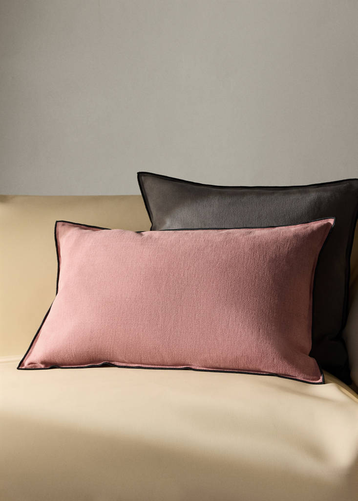 Linen cotton cushion cover with overlock tab 40x60 cm — Pink