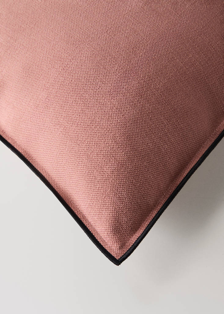 Linen cotton cushion cover with overlock tab 40x60 cm — Pink