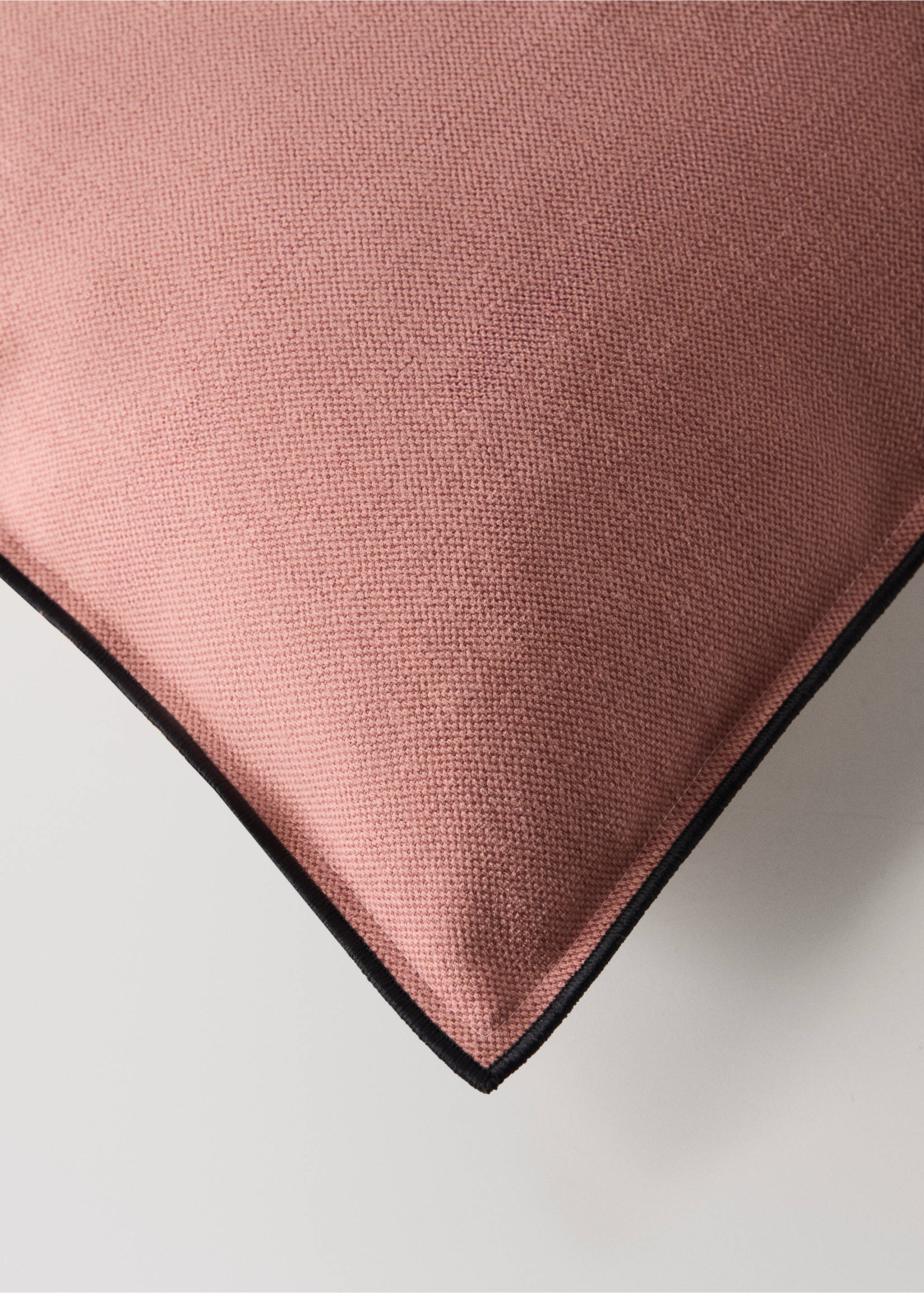 Linen cotton cushion cover with overlock tab 40x60 cm - Details of the article 1, Pink. Ref: 37052543-00.