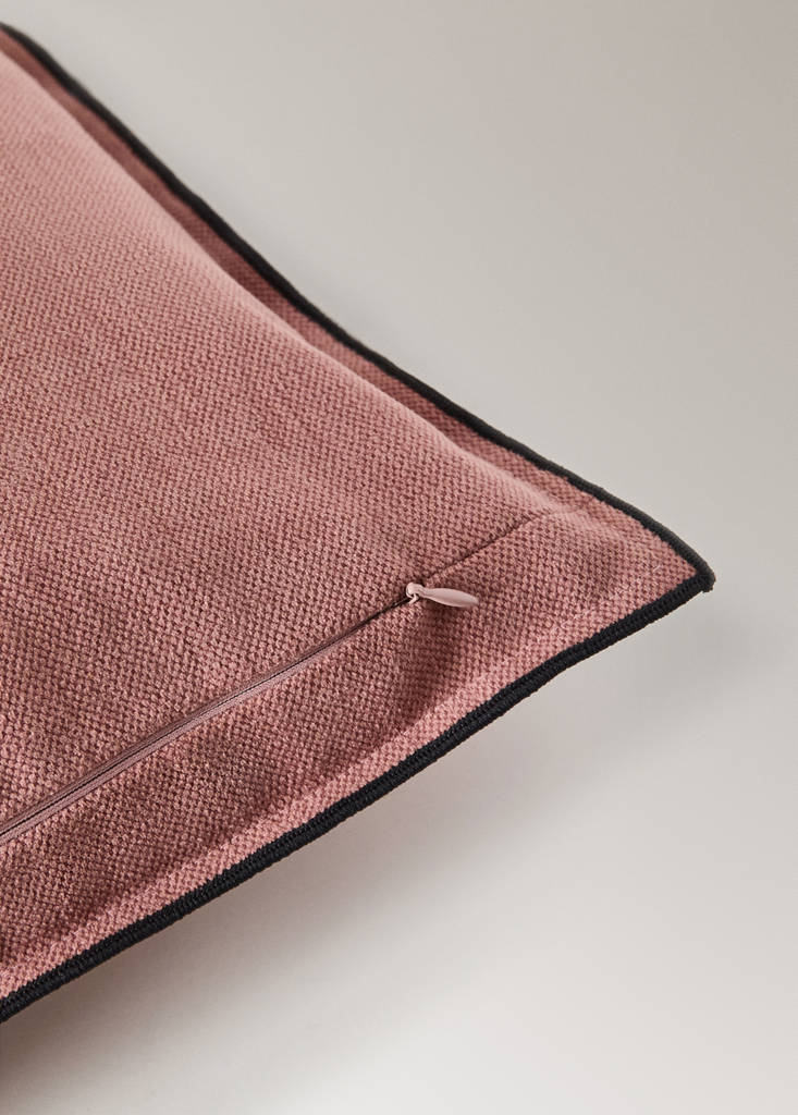 Linen cotton cushion cover with overlock tab 40x60 cm — Pink