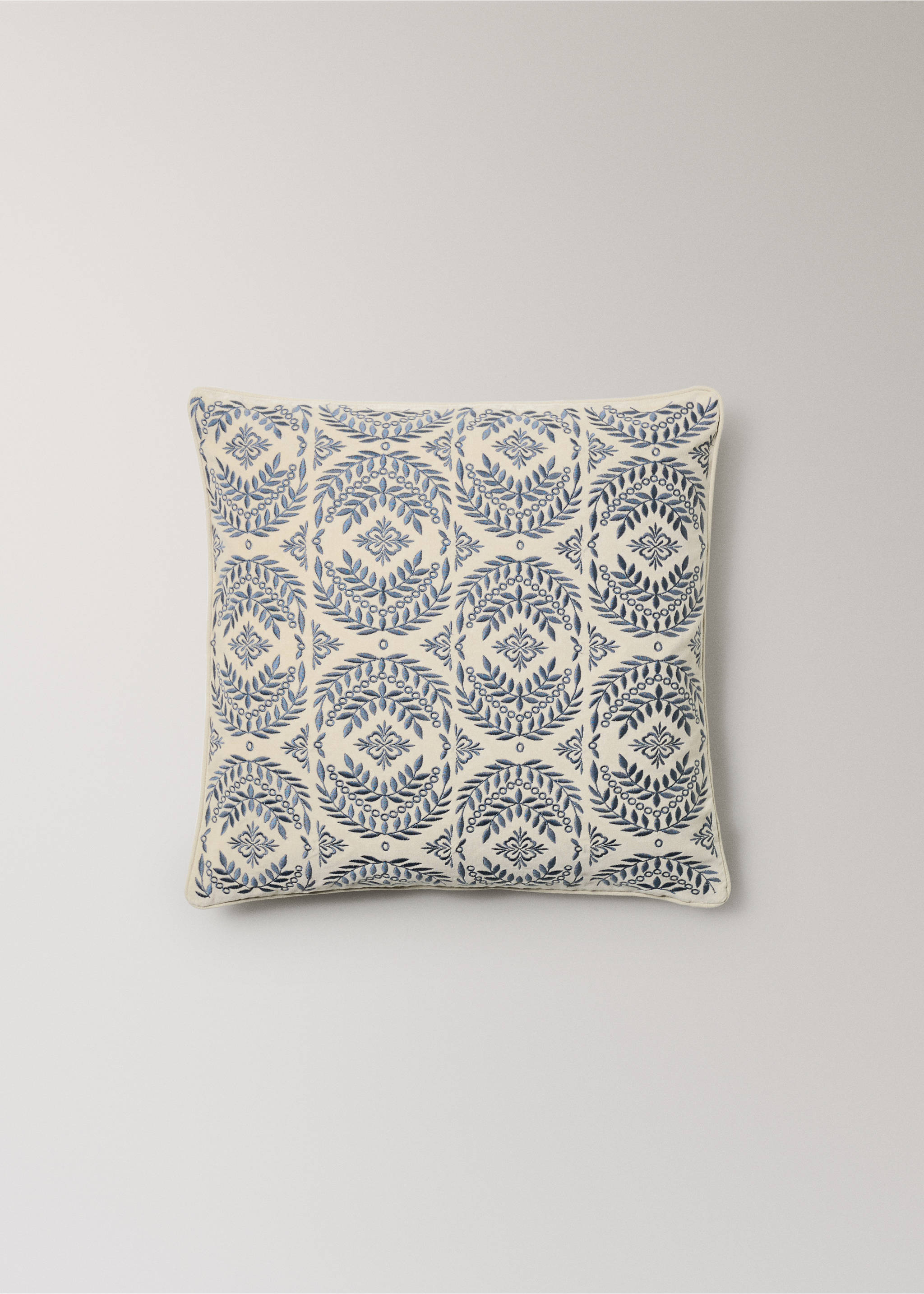 Embroidered velvet cushion cover - Article without model, Beige. Ref: 37052544-00.