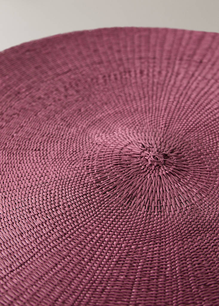 Round paper placemat — Wine