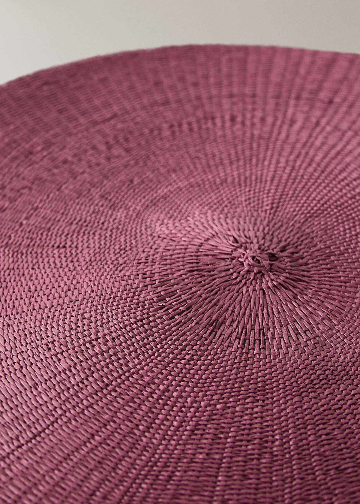 Round paper placemat — Wine