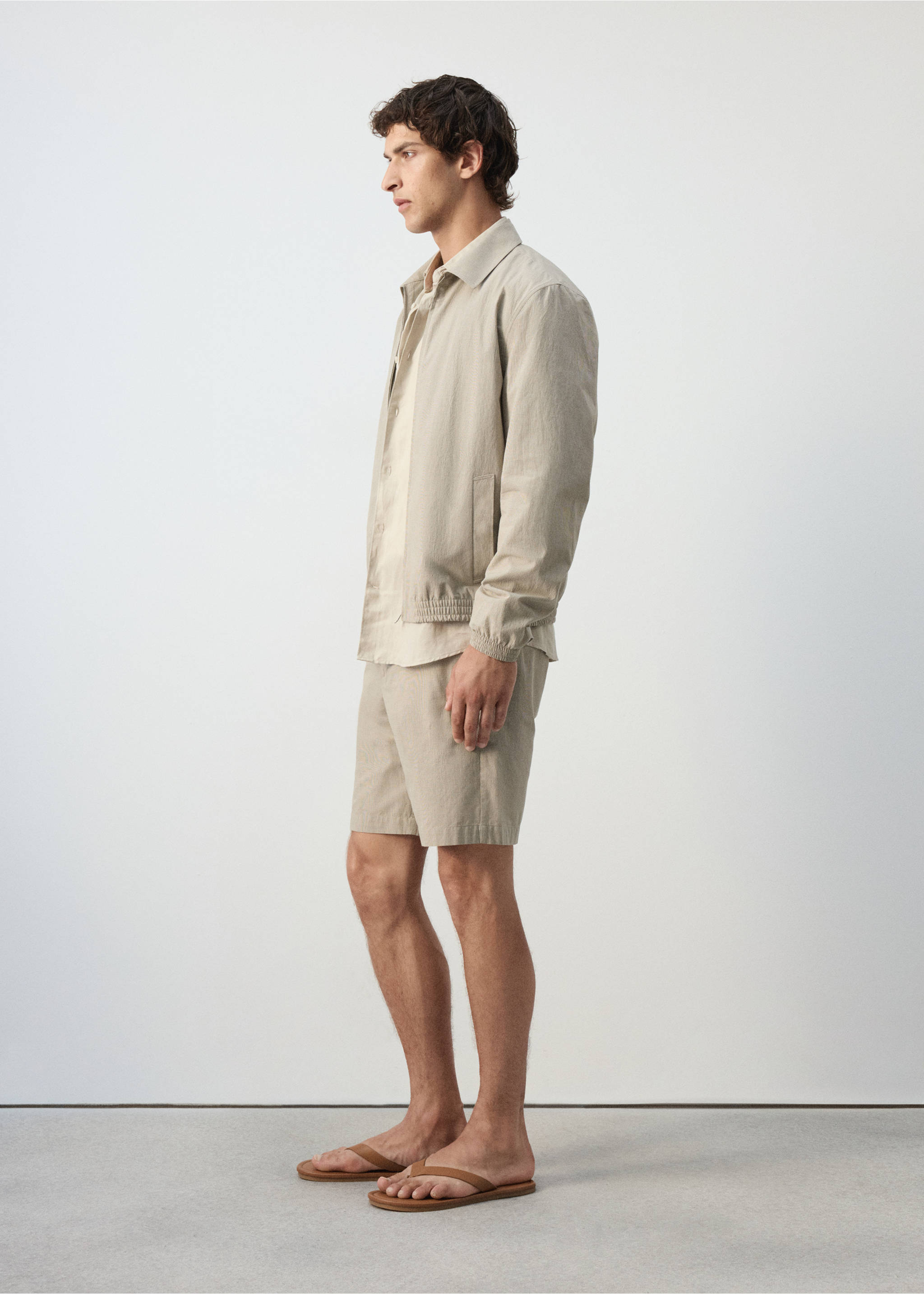 Slim-fit 100% cotton micro-check bermuda shorts - Details of the article 2, Beige. Ref: 37052889-00.