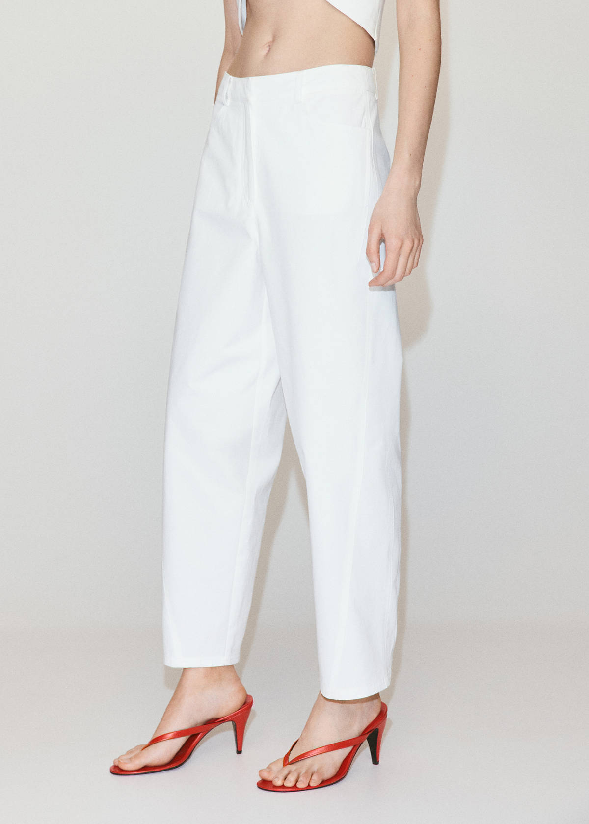 High-waisted balloon trousers — White