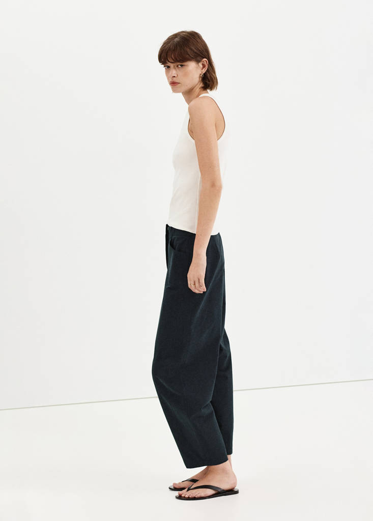 High-waisted balloon trousers — Navy