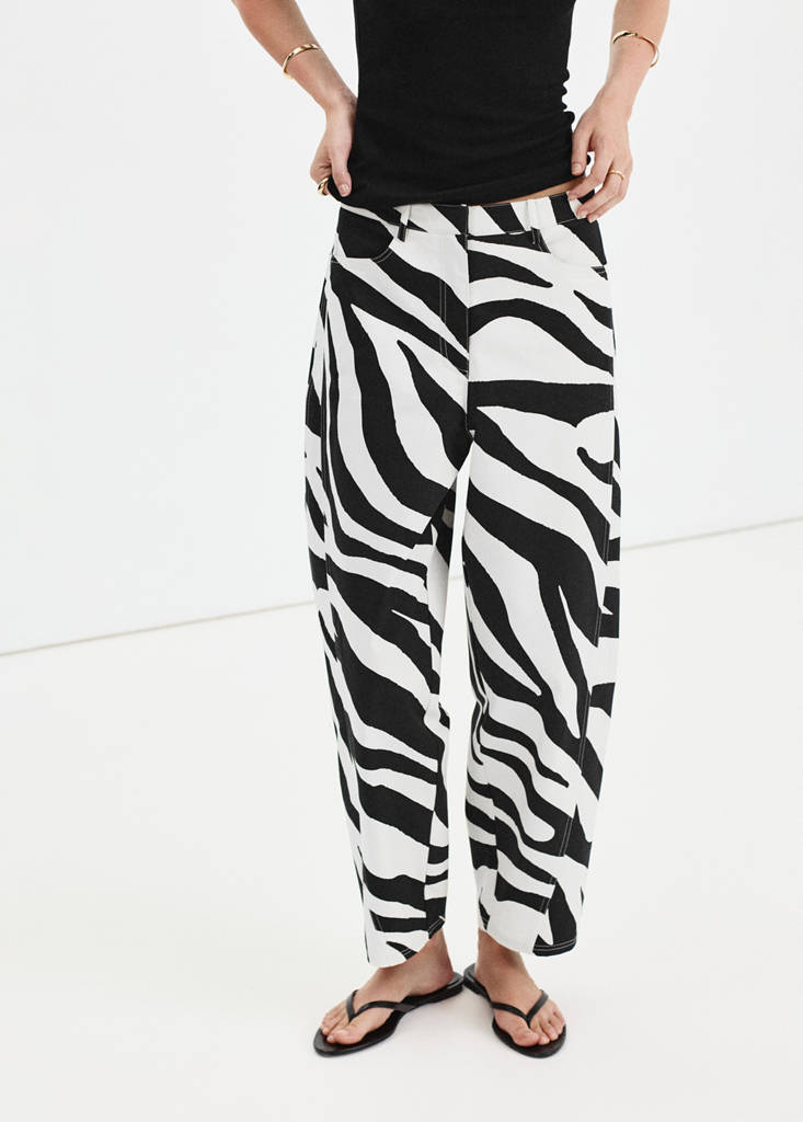 High-waisted balloon trousers — Black