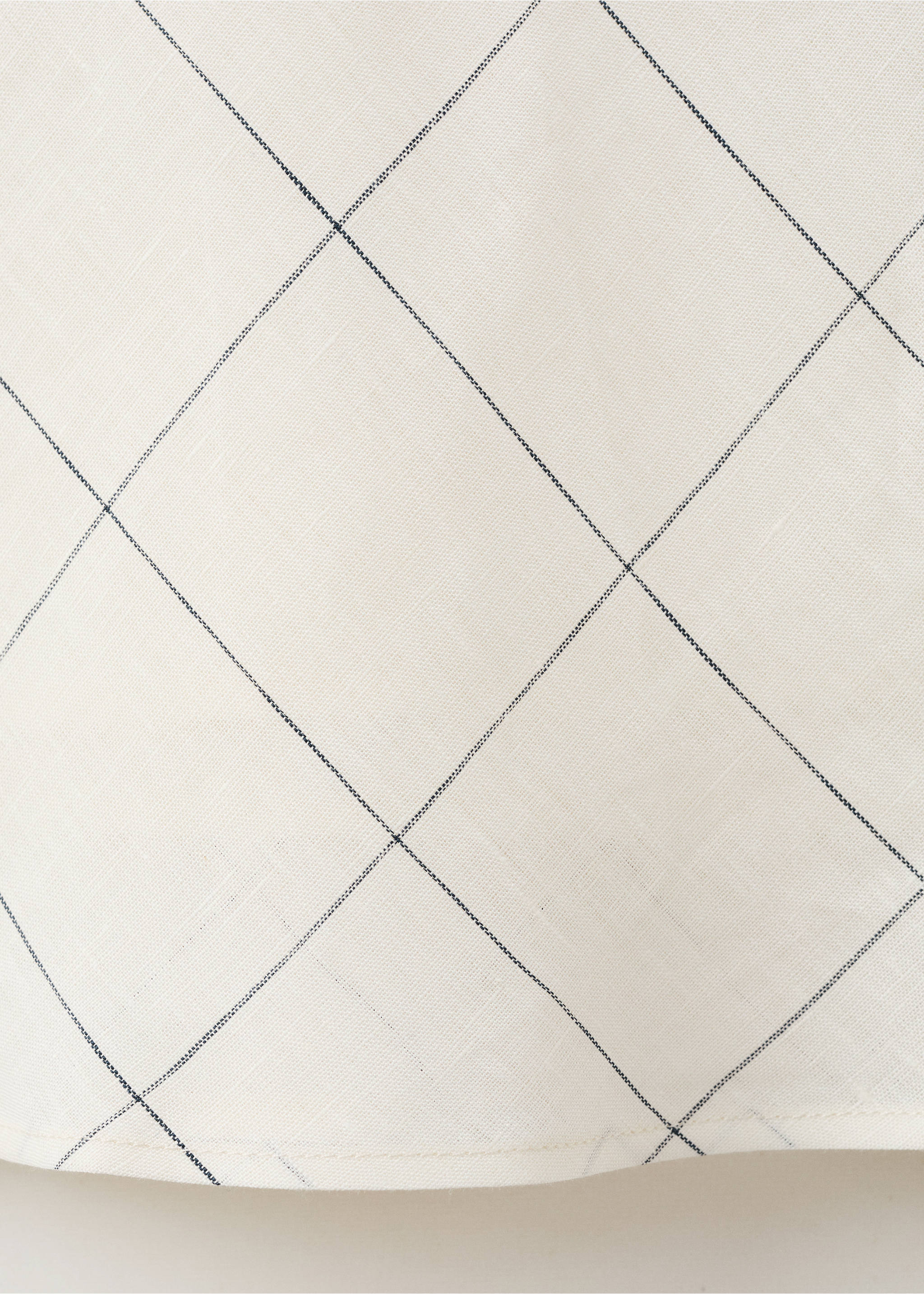 100% linen check skirt - Details of the article 0, White. Ref: 37052897-00.