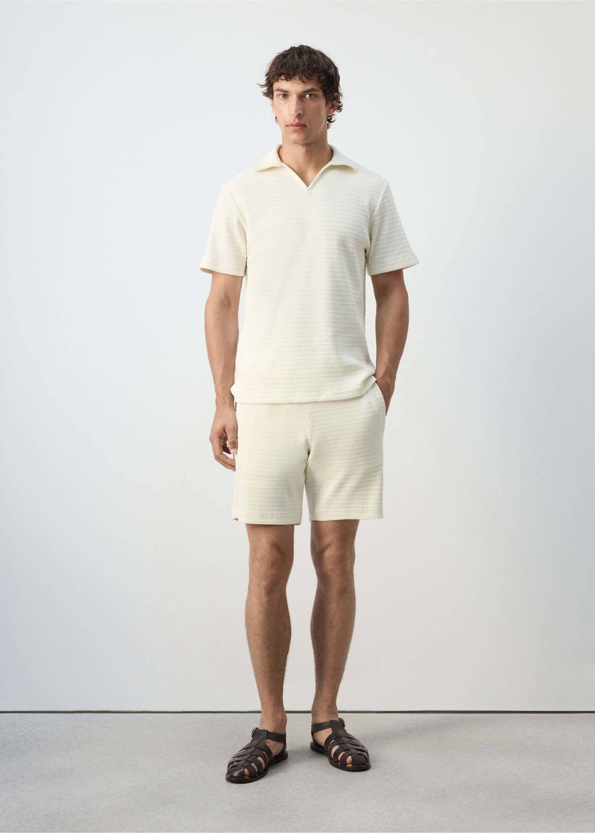 Bermudas 100% algodón textura - Plano general, Blanco roto. Ref: 37052903-00.