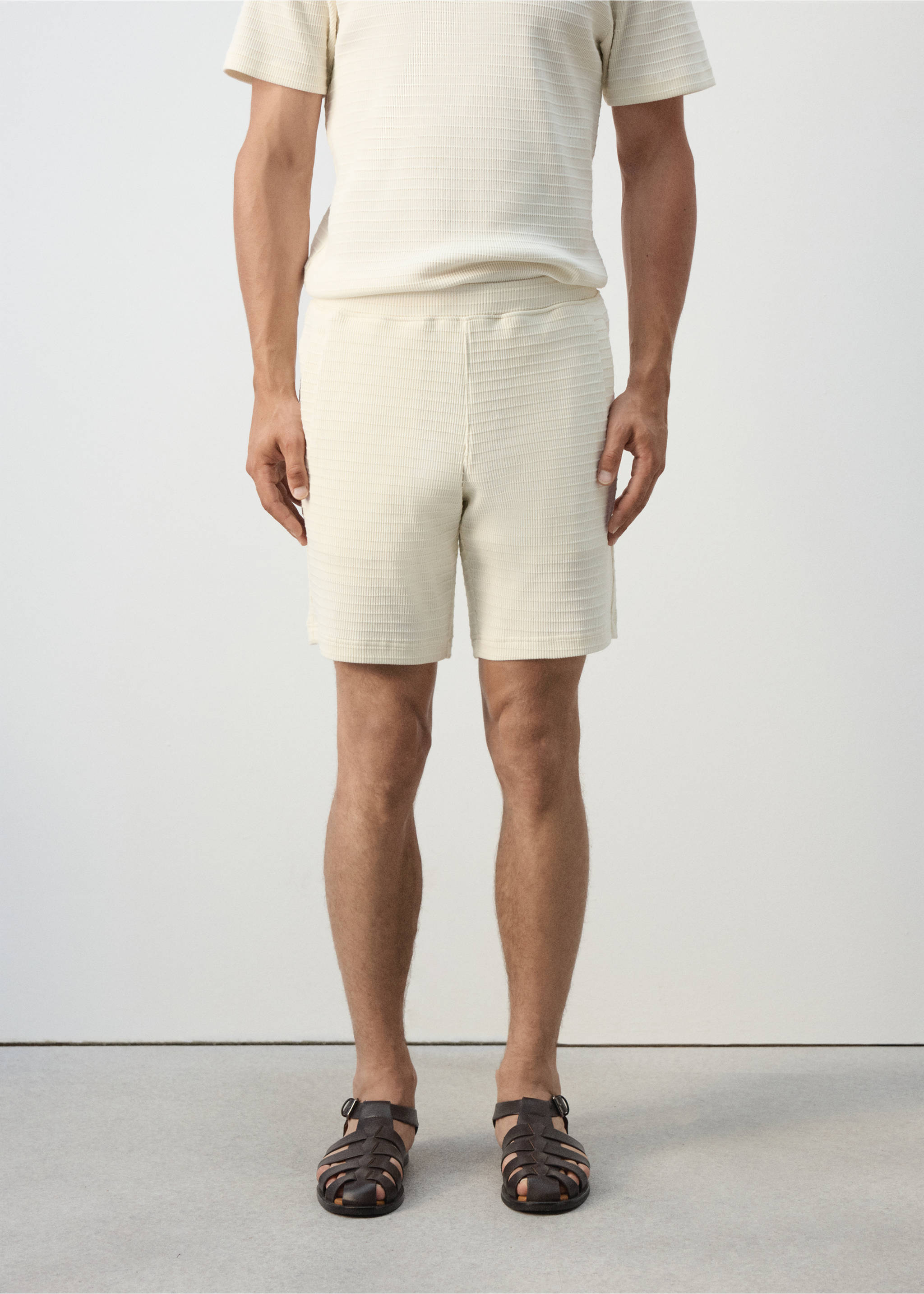 Bermudas 100% algodón textura - Plano medio, Blanco roto. Ref: 37052903-00.