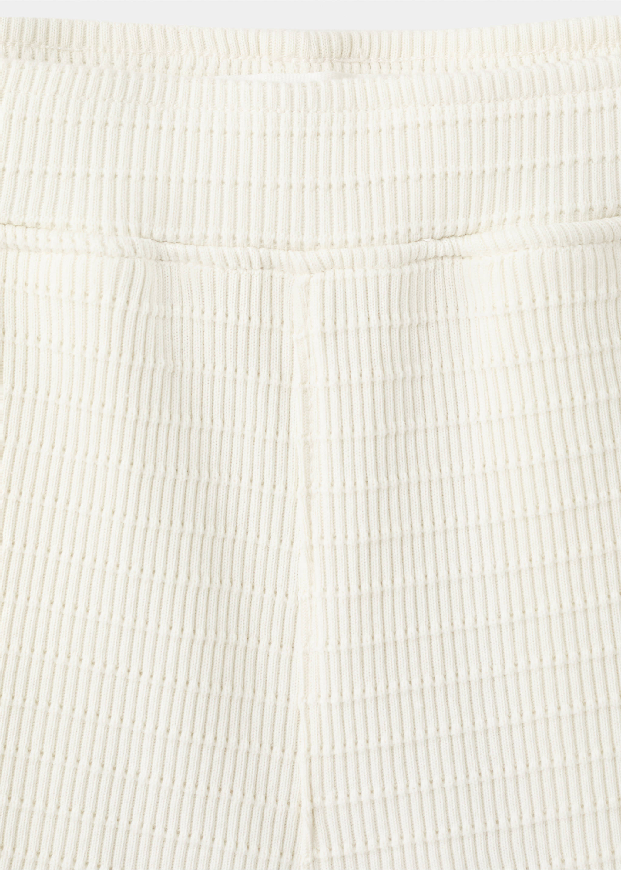 Bermudas 100% algodón textura - Detalle del artículo 8, Blanco roto. Ref: 37052903-00.