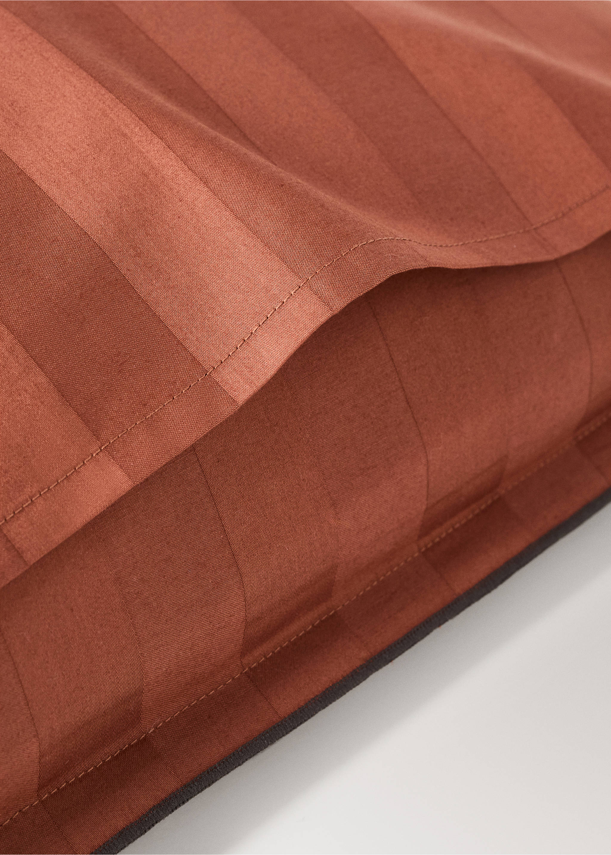Taie d’oreiller 100 % coton satin 60x60 cm - Détail de l'article 1, Cognac. Ref: 37052905-00.