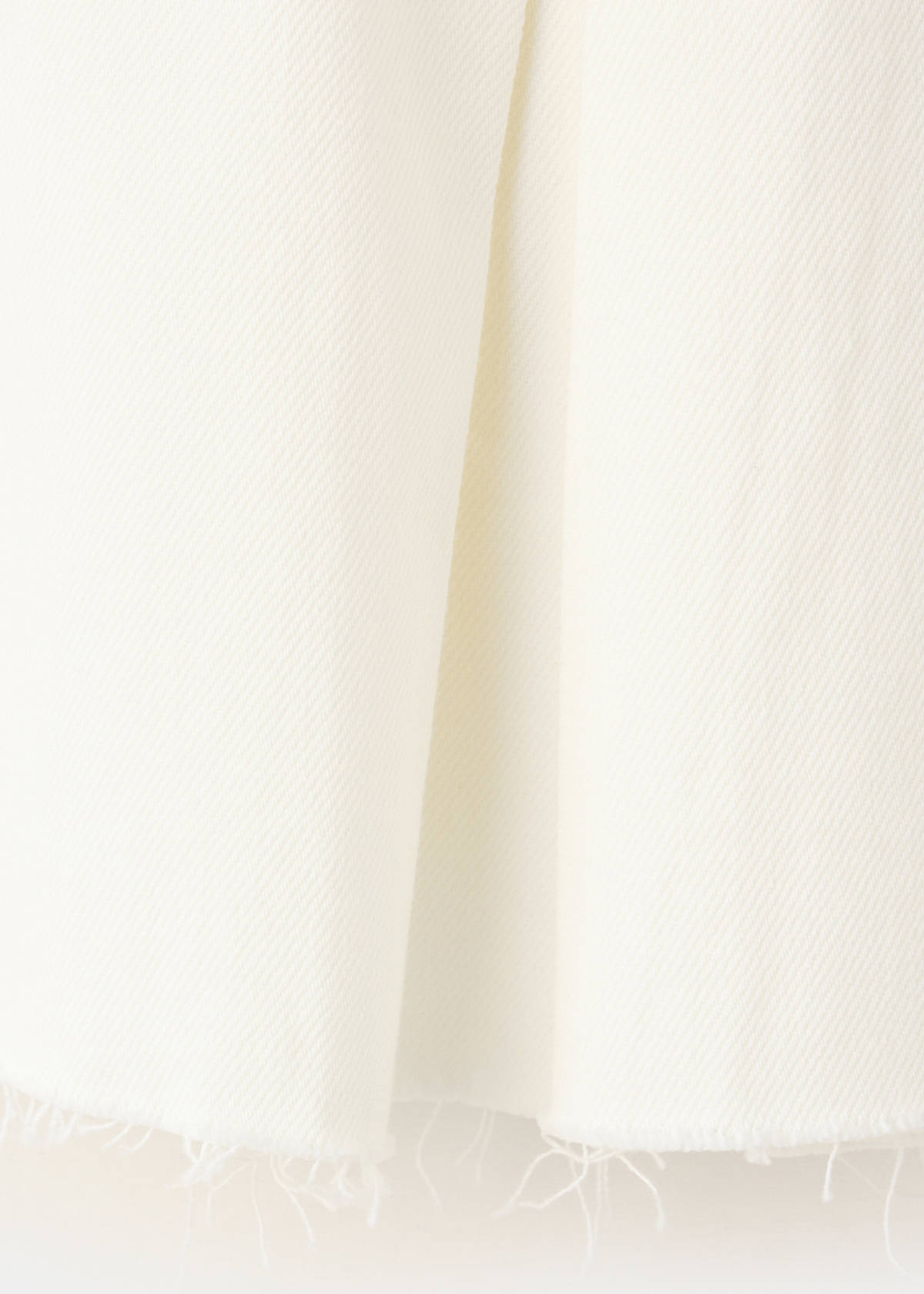 Pleated denim skirt — Ecru