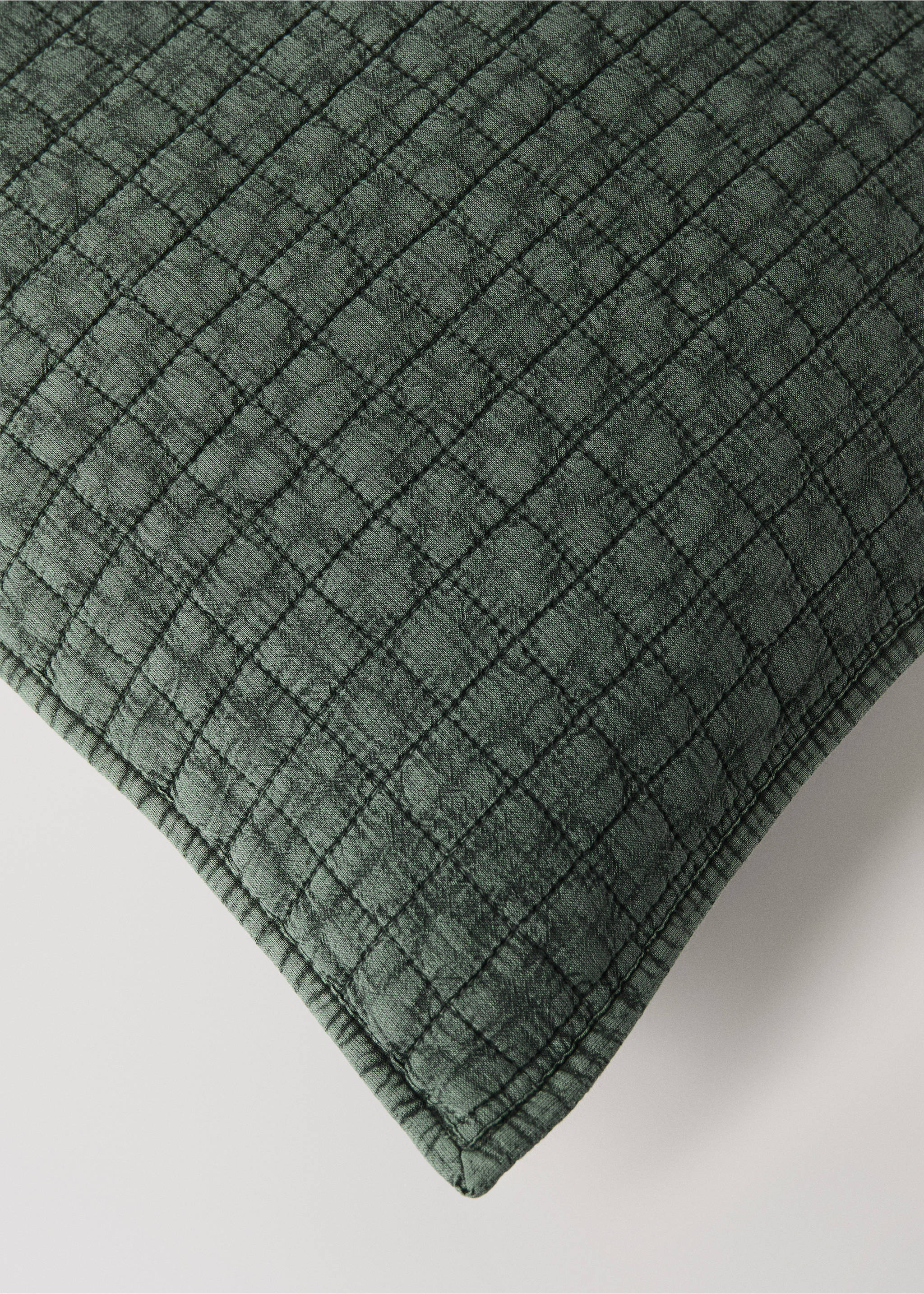 Garment-dyed cotton bed cushion cover 50x50 cm - Details of the article 1, Dark Green. Ref: 37052908-00.