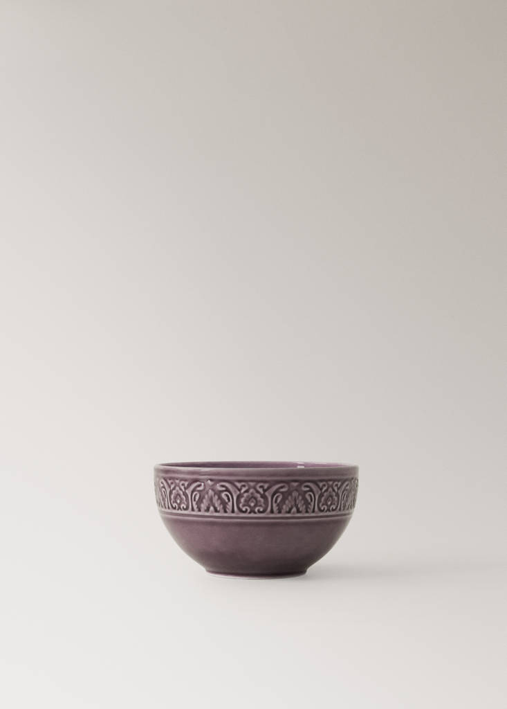 Stoneware bowl with decorative trim — Purple