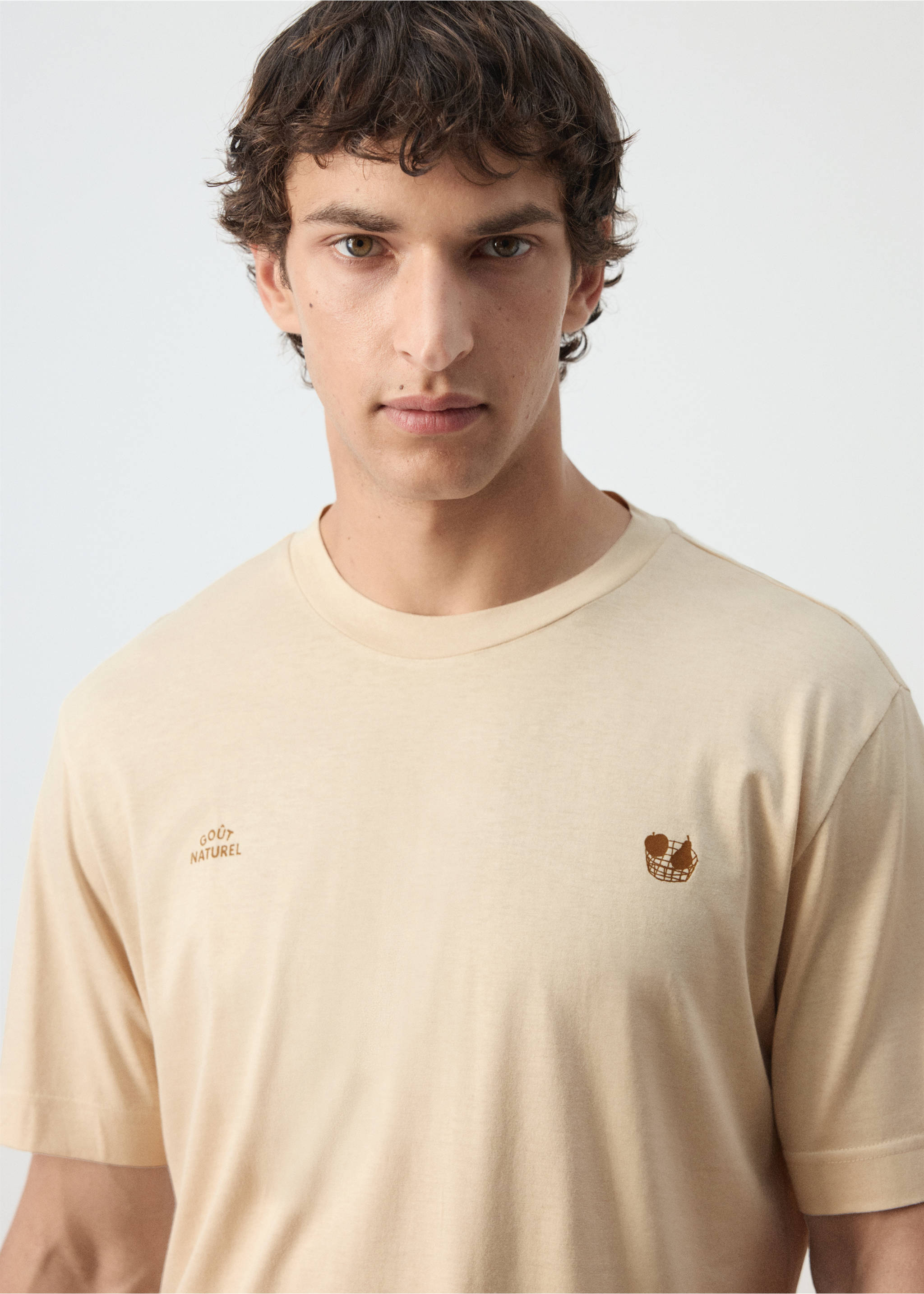 Camiseta 100% algodón dibujo bordado - Detalle del artículo 1, Beige. Ref: 37052913-00.