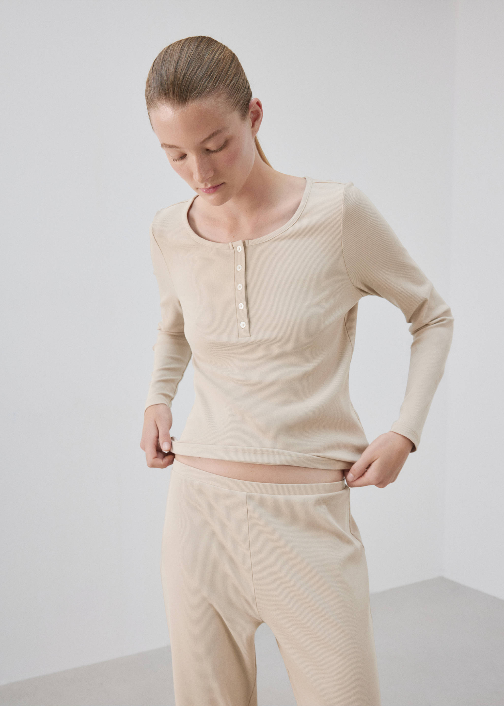 Pantalón pijama cintura elástica - Detalle del artículo 1, Beige. Ref: 37052916-00.