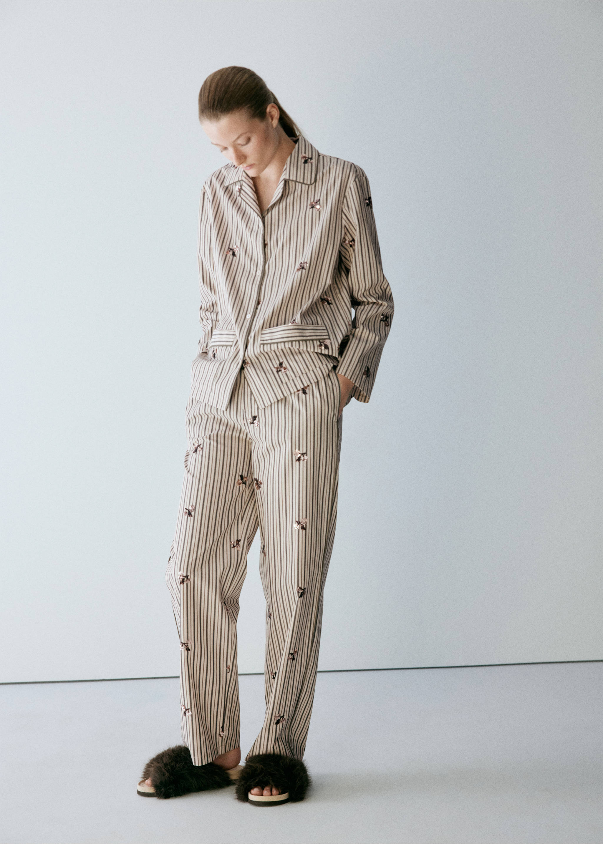 Striped shirt with embroidered flowers and sequins - General plane, Sand. Ref: 37052917-00.