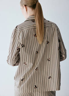 Striped shirt with embroidered flowers and sequins — Sand 3