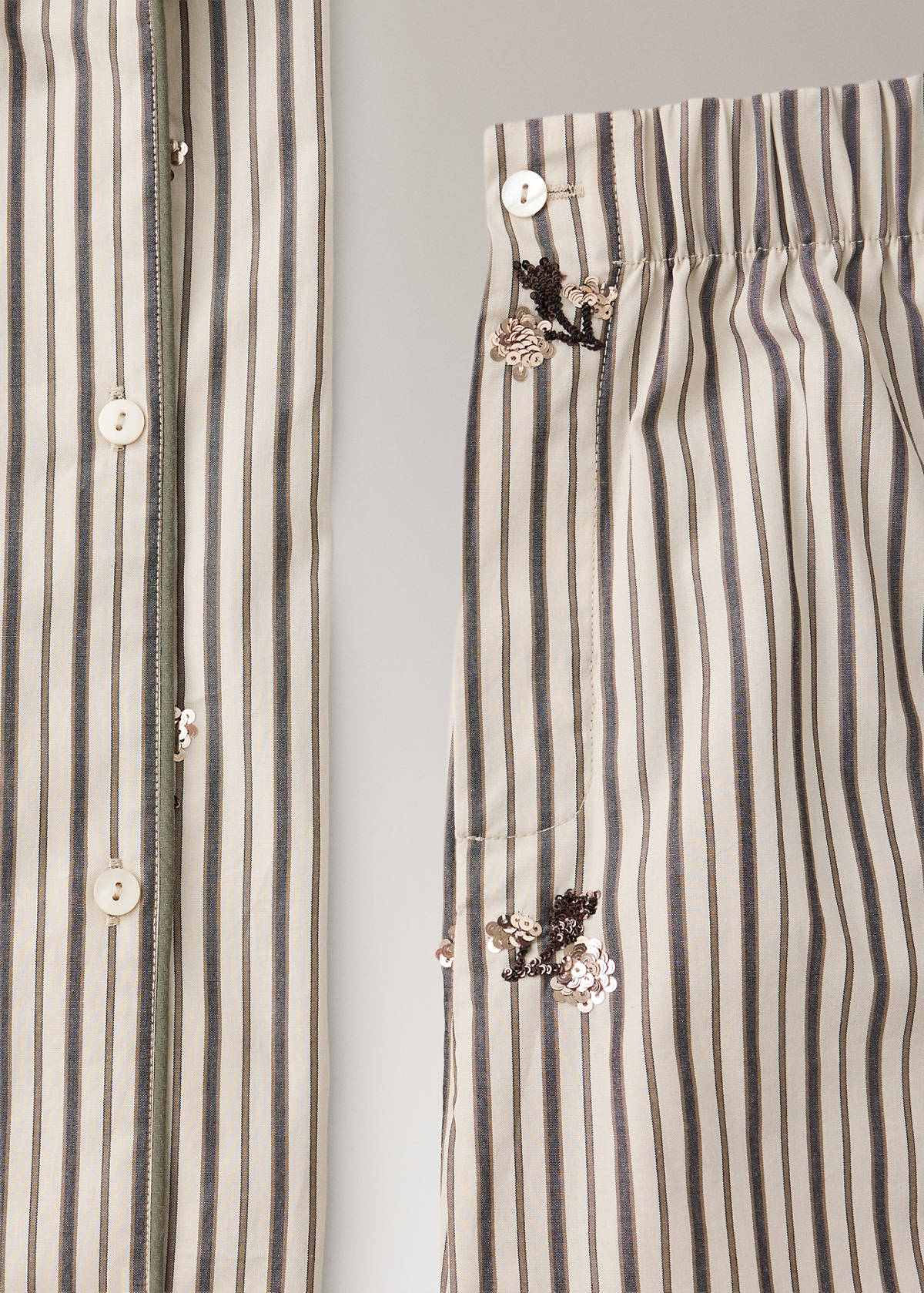 Striped shirt with embroidered flowers and sequins — Sand