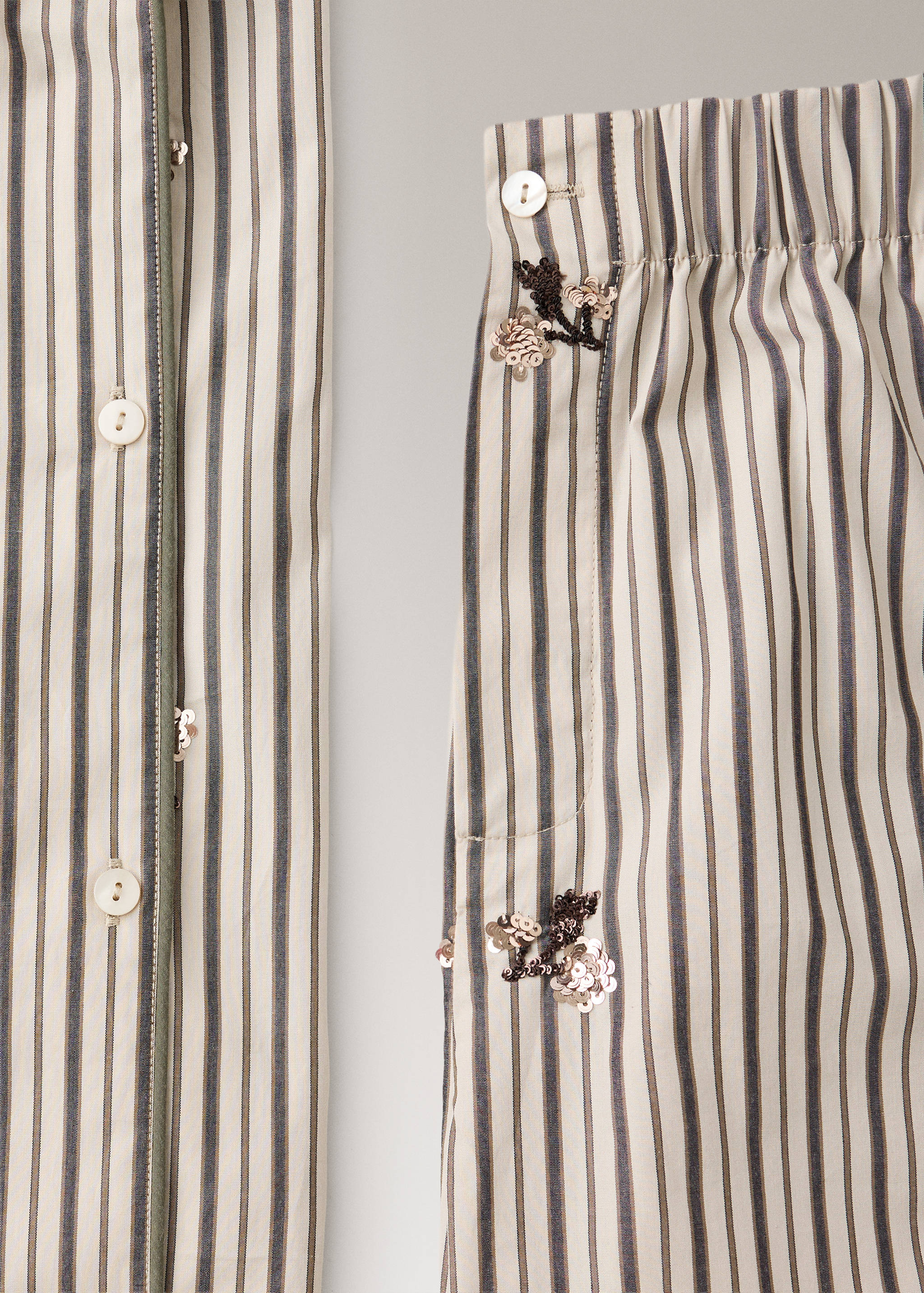 Striped shirt with embroidered flowers and sequins - Details of the article 0