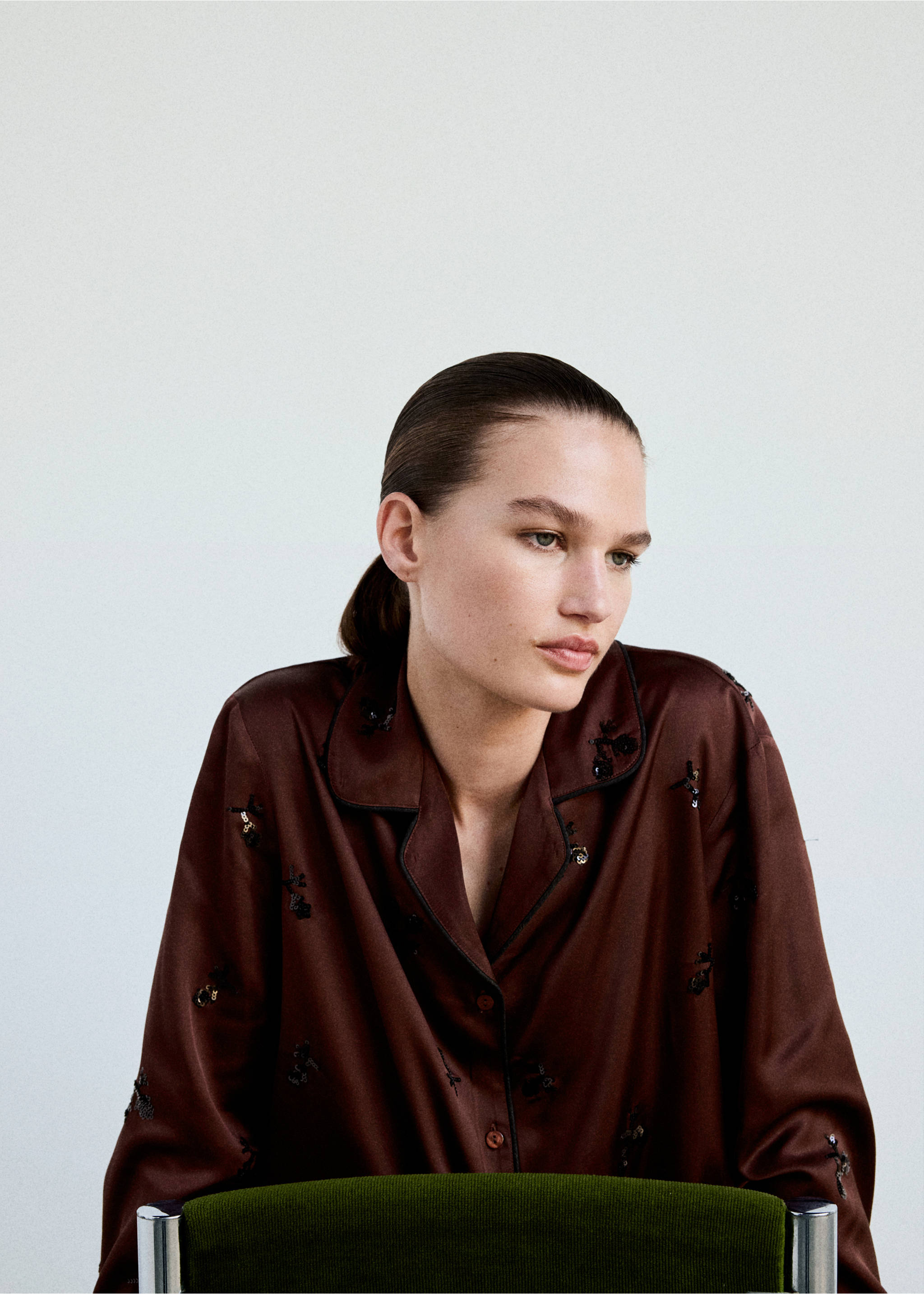 Sequin satin pyjama shirt - Details of the article 3, Burgundy. Ref: 37052918-00.