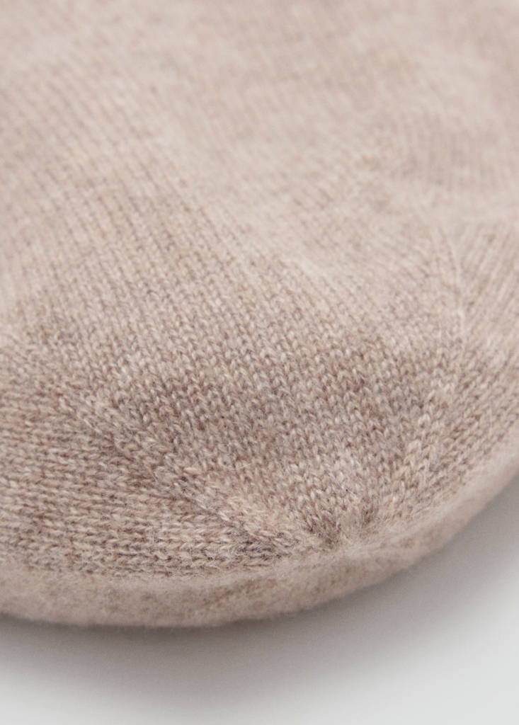 Cashmere knitted hat