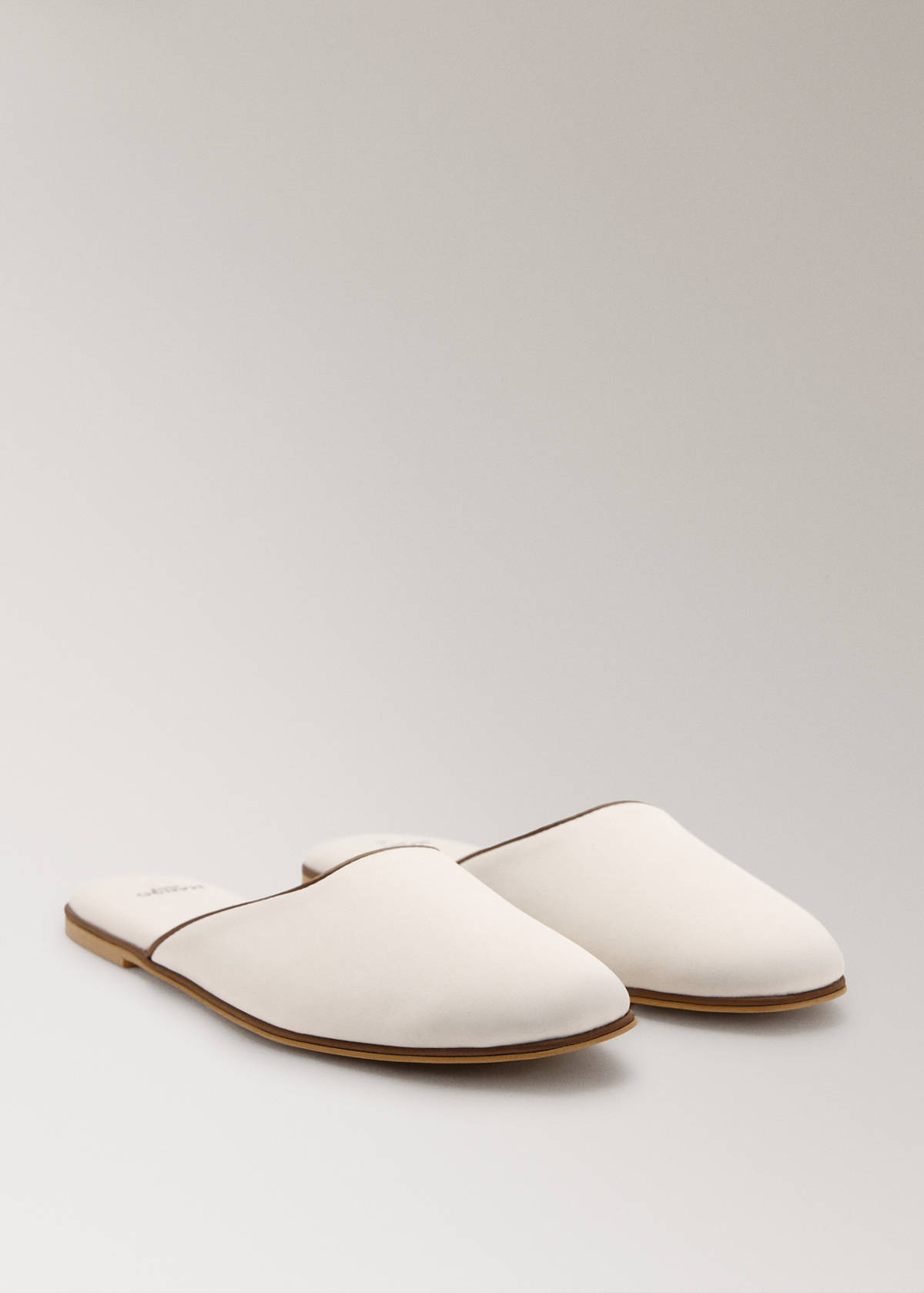 Contrast piping open-back slippers — Ivory White