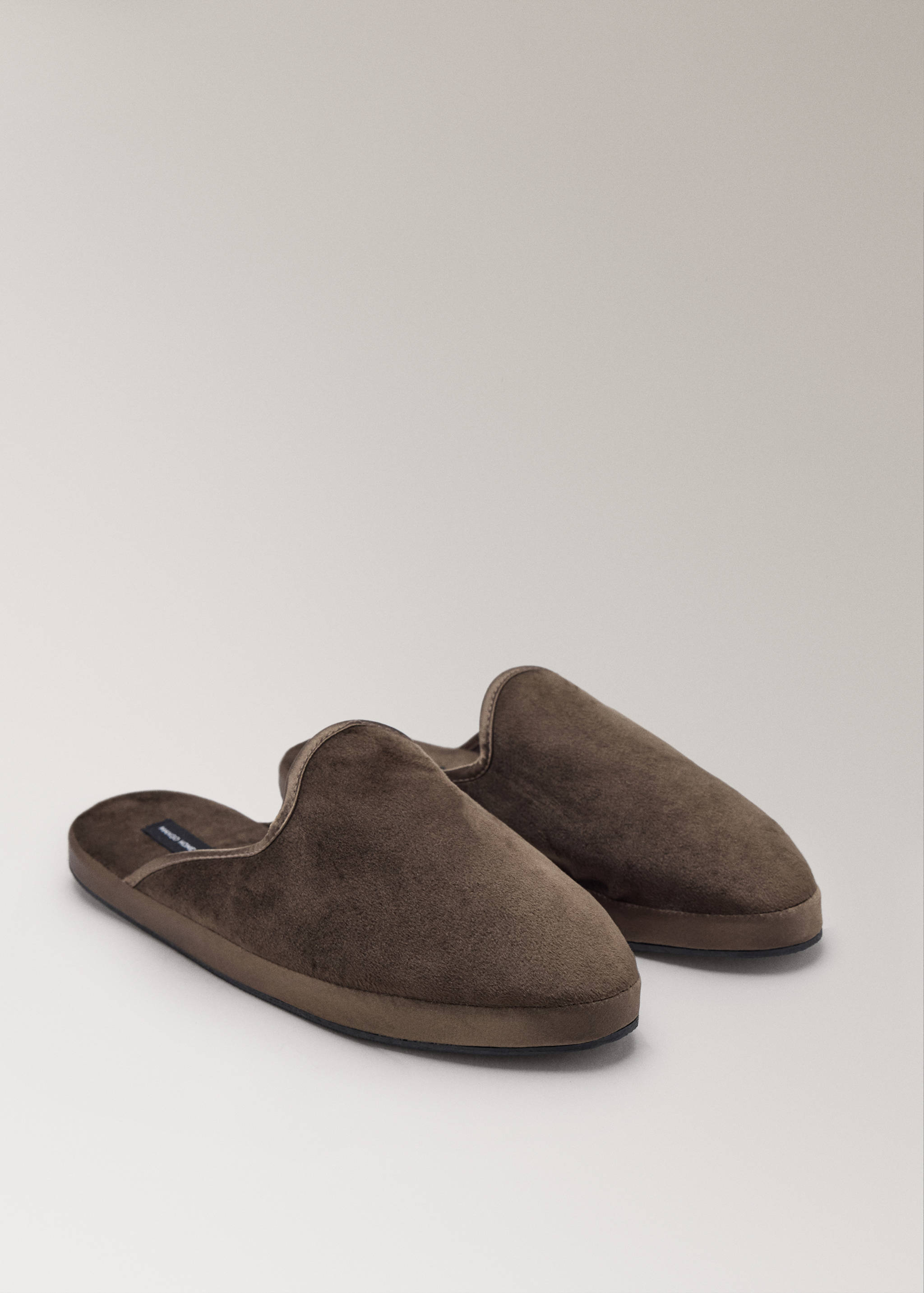 Open house slippers - Medium plane