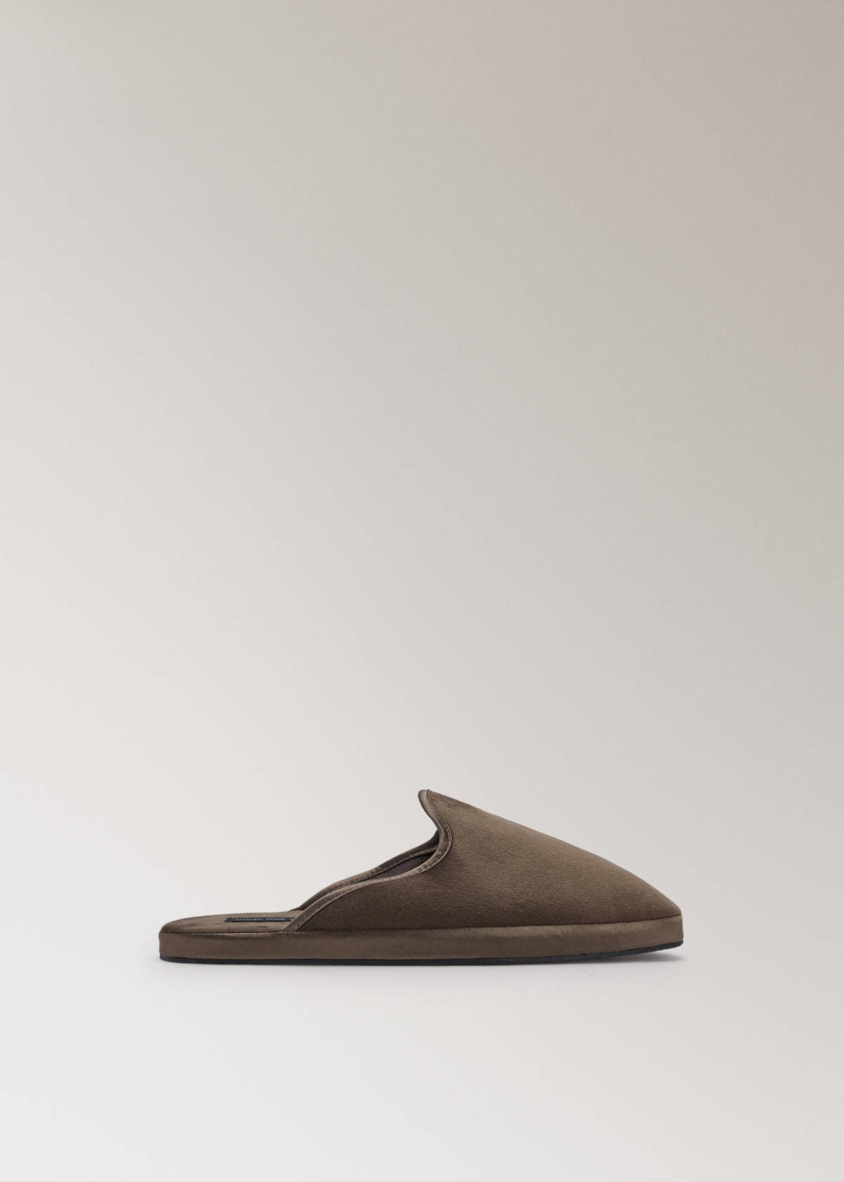 Open house slippers — Brown